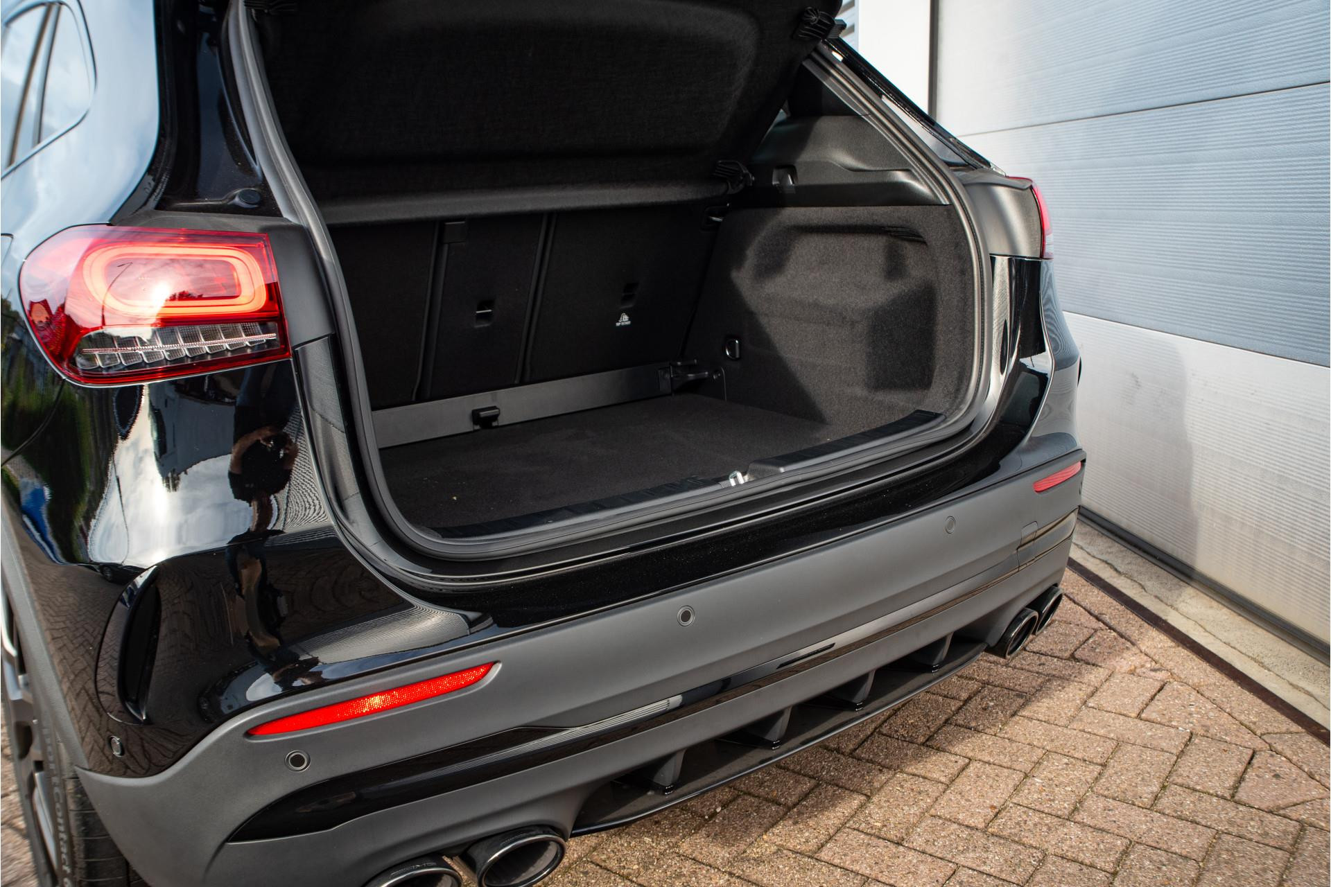 Mercedes-Benz GLA AMG 45 S 4MATIC+ 2024  39