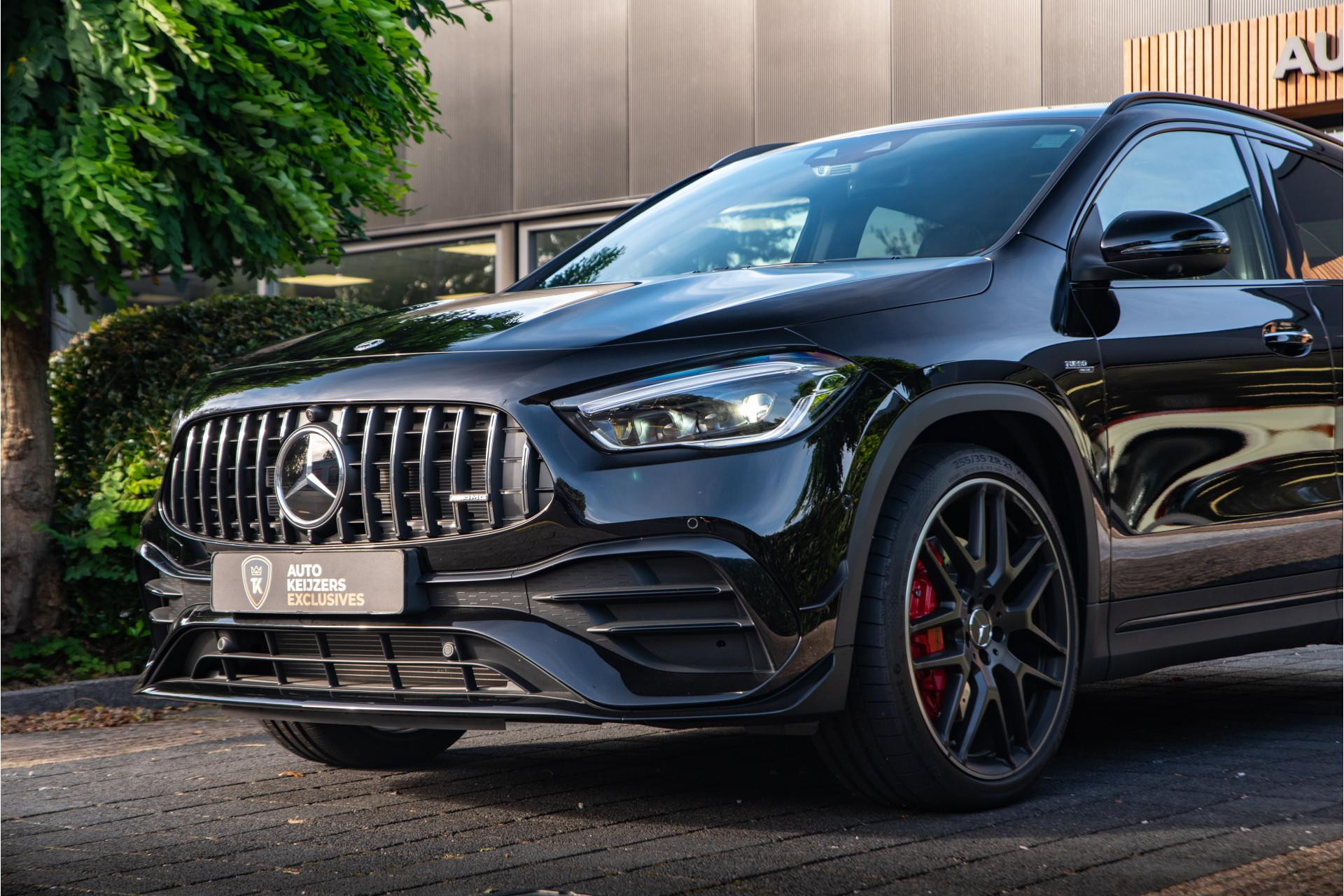 Mercedes-Benz GLA AMG 45 S 4MATIC+ 2024  8