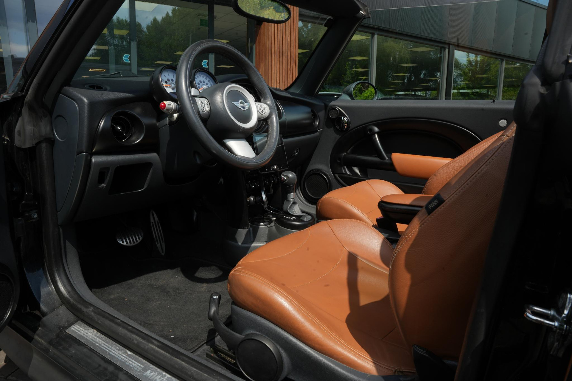 MINI Cabrio 1.6 Cooper S Chili 2005 Black ii  11
