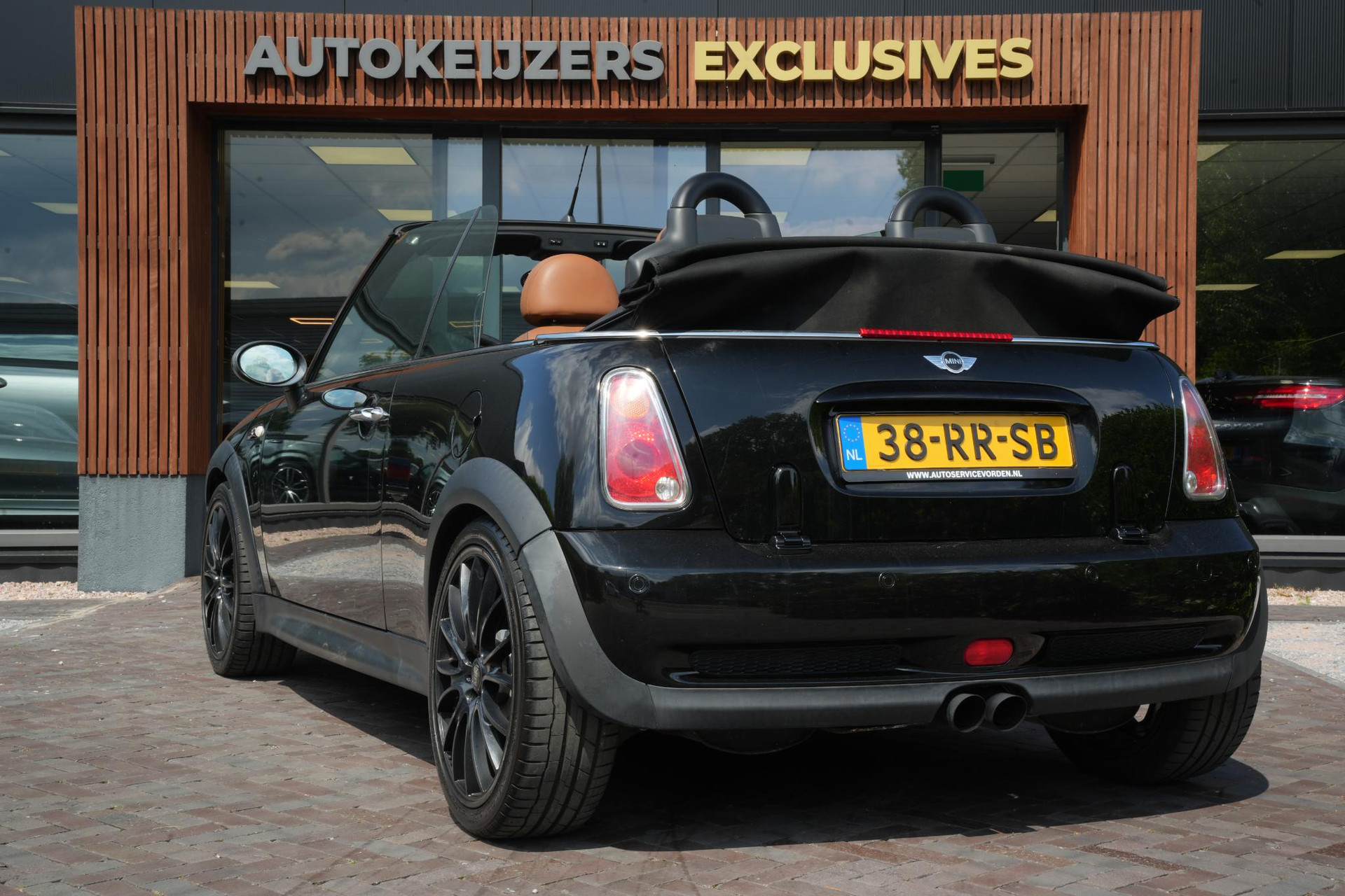 MINI Cabrio 1.6 Cooper S Chili 2005 Black ii  7