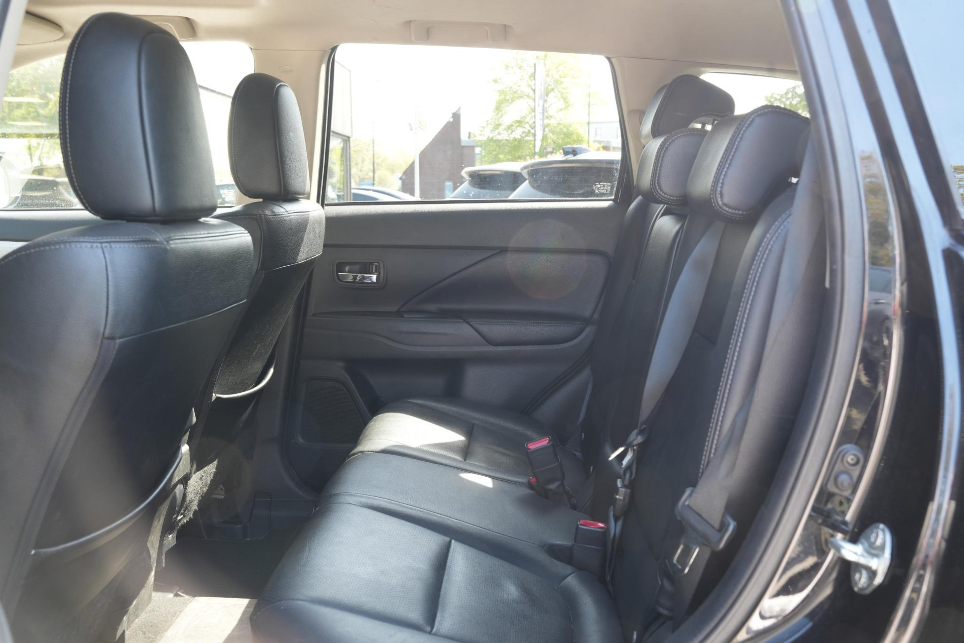 Mitsubishi Outlander 2.0 PHEV instyle 2013 Amethyst black p 23