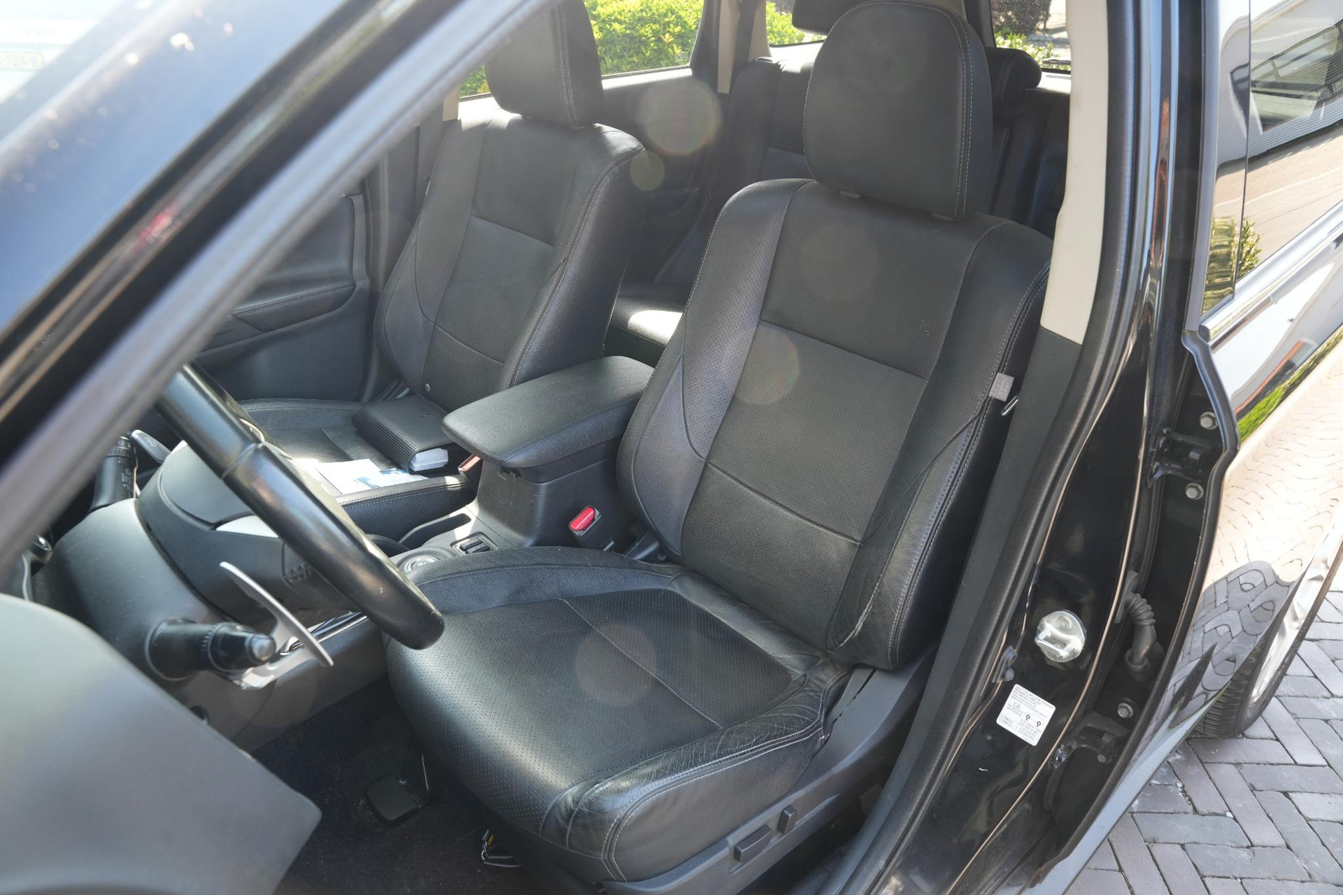Mitsubishi Outlander 2.0 PHEV instyle 2013 Amethyst black p 24