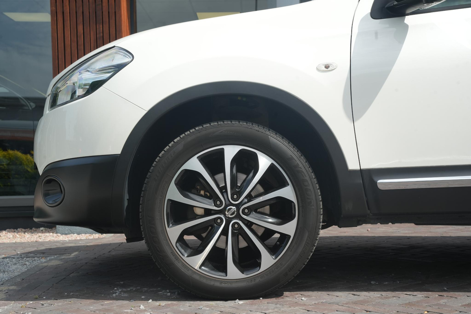 Nissan QASHQAI 1.6 360 2013  10