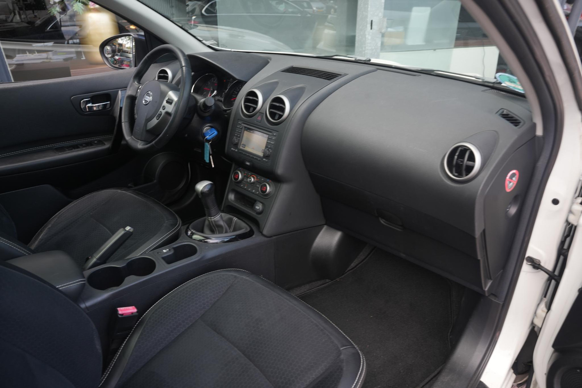 Nissan QASHQAI 1.6 360 2013  20