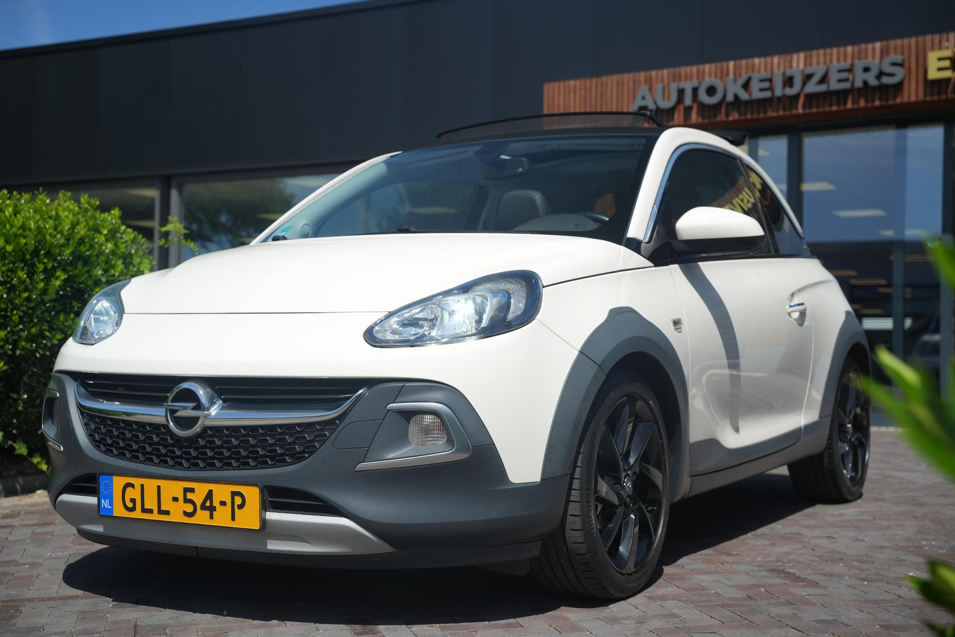 Opel ADAM 1.4 Glam Favourite 2015  10