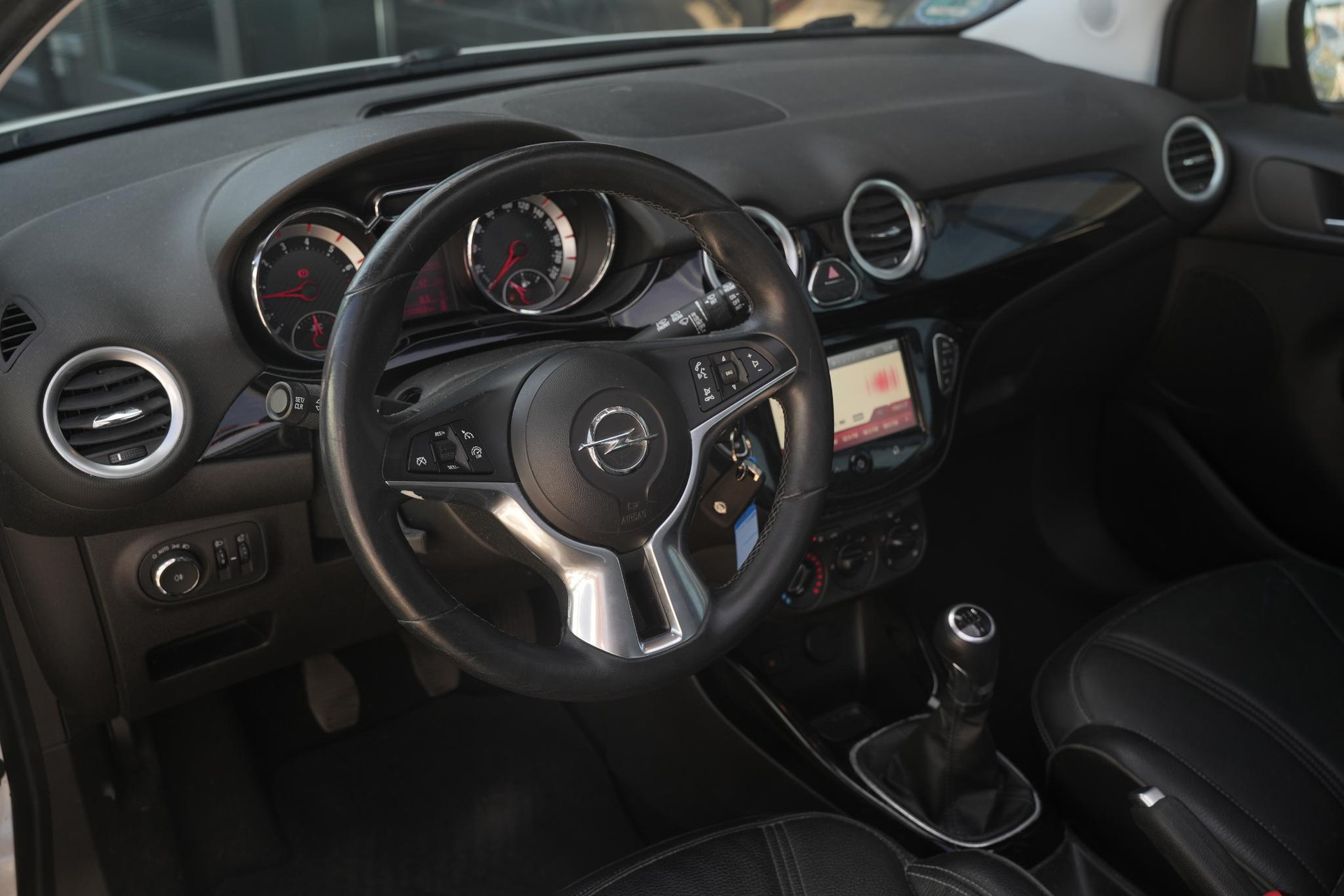 Opel ADAM 1.4 Glam Favourite 2015  13