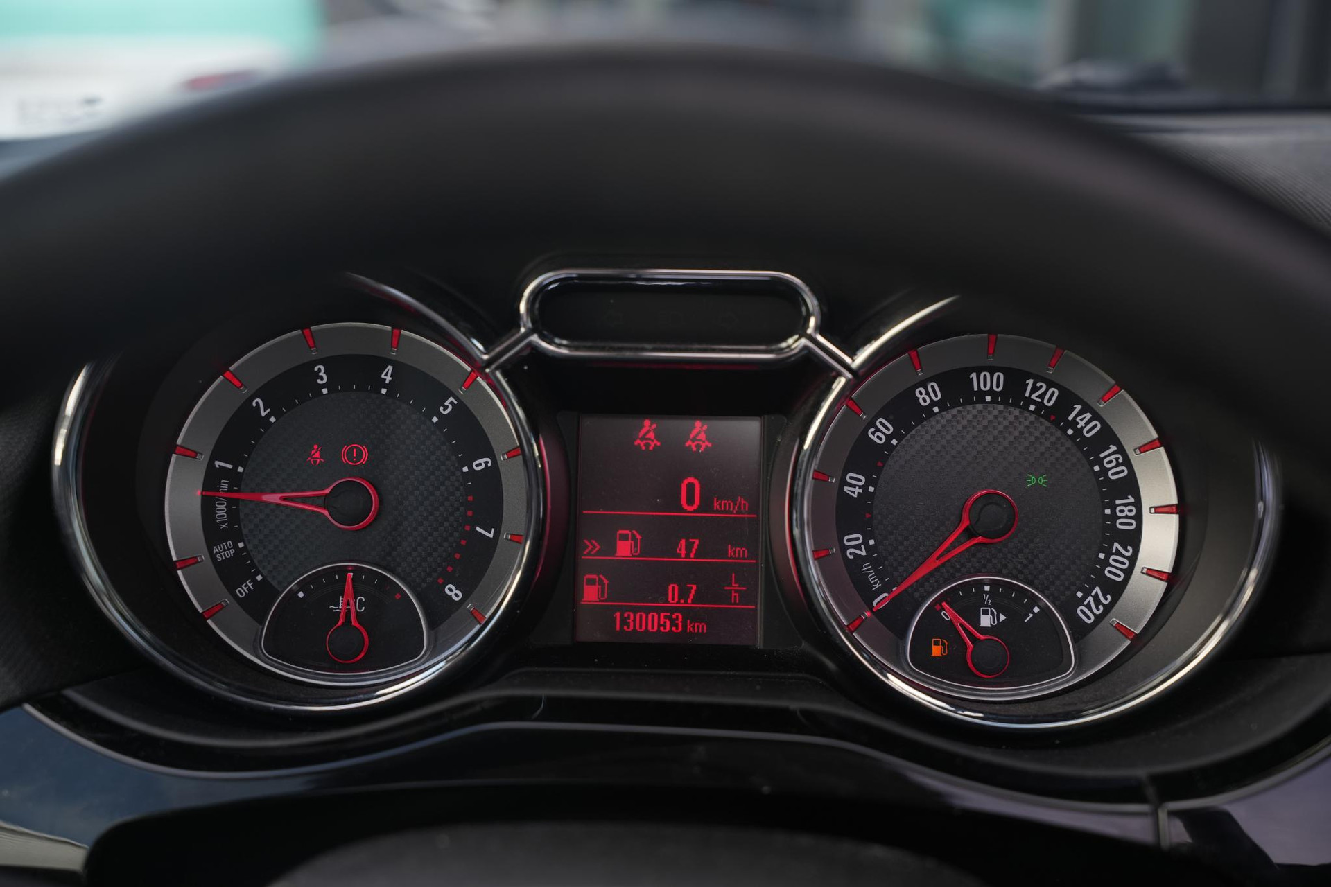 Opel ADAM 1.4 Glam Favourite 2015  14