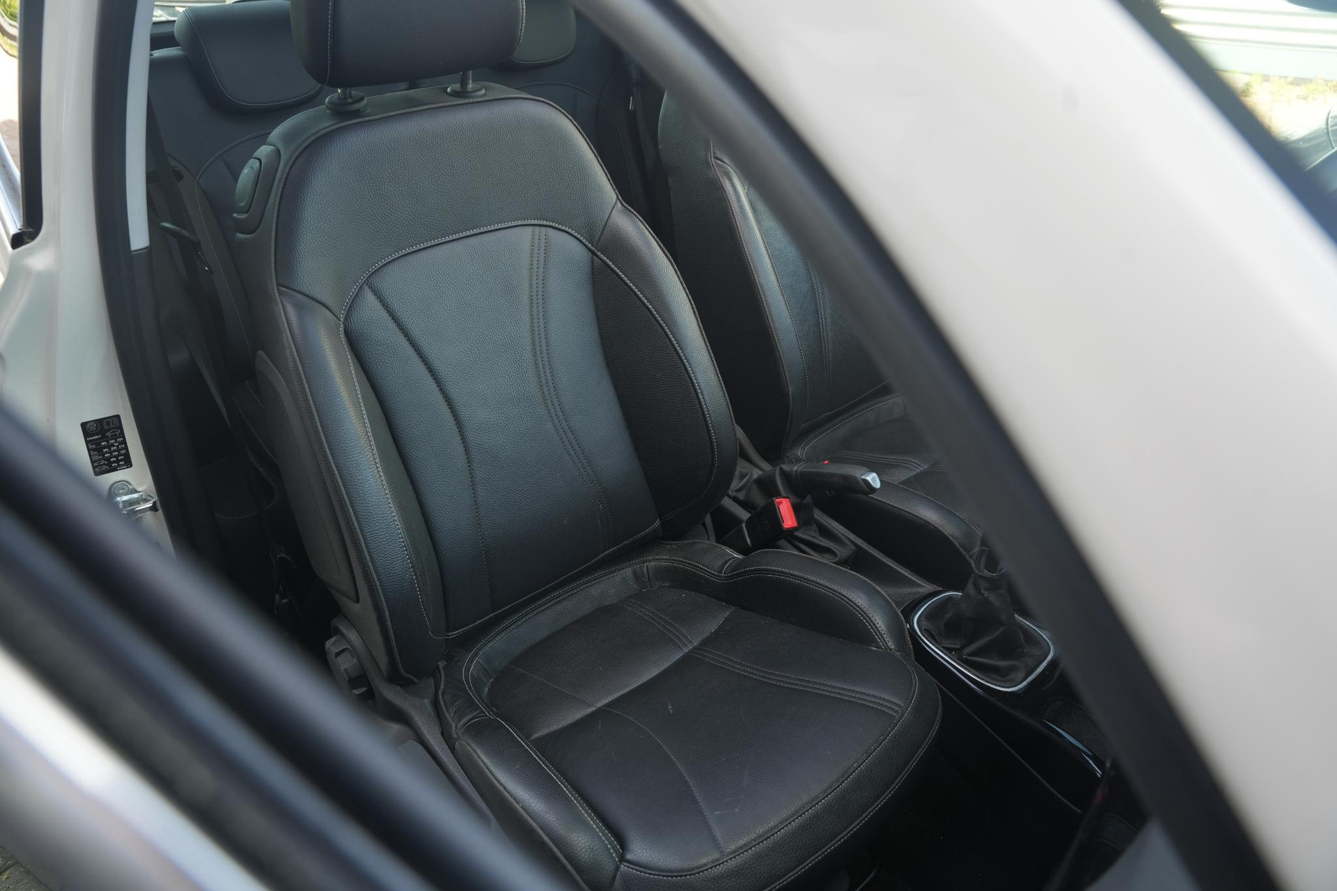 Opel ADAM 1.4 Glam Favourite 2015  16