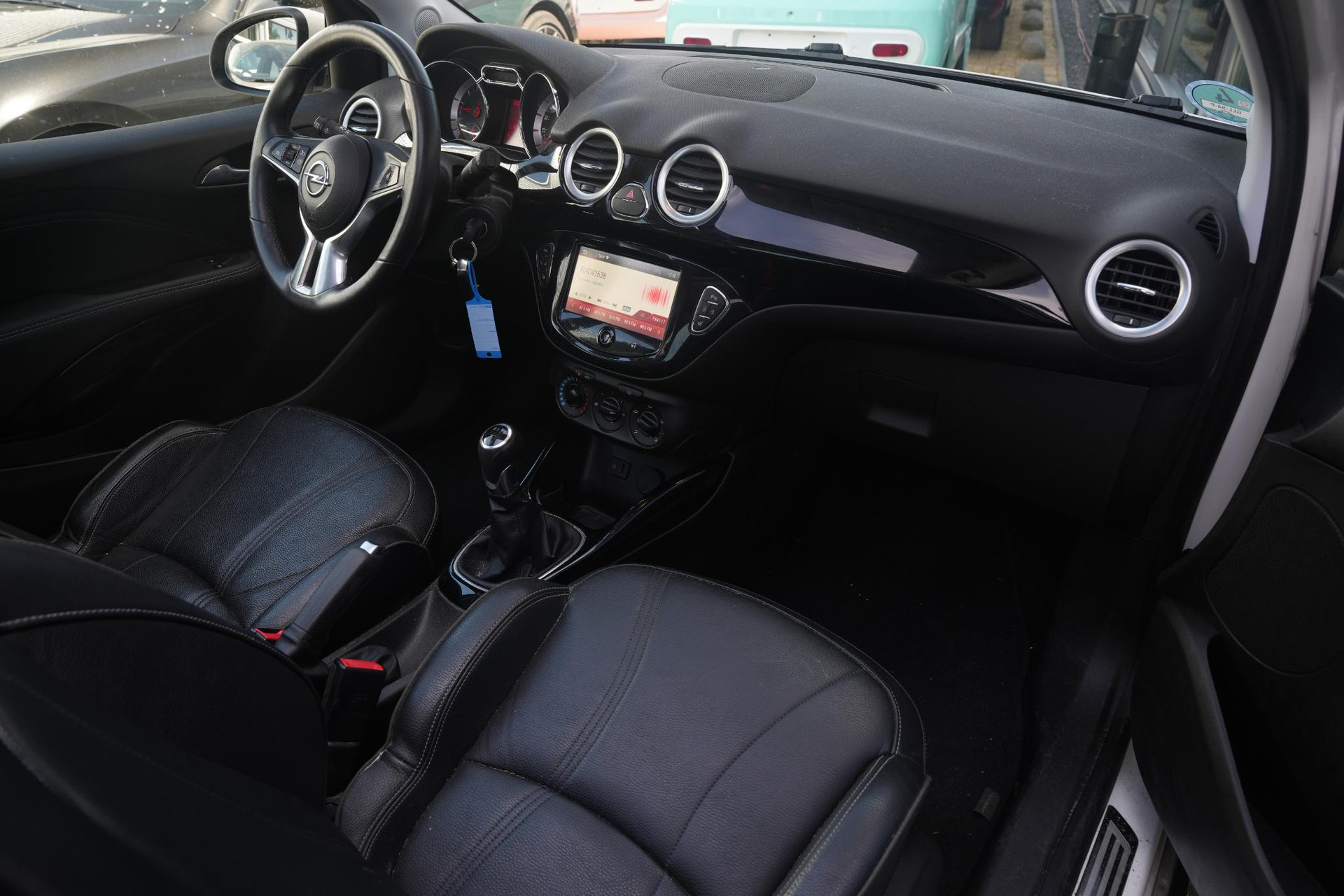 Opel ADAM 1.4 Glam Favourite 2015  2