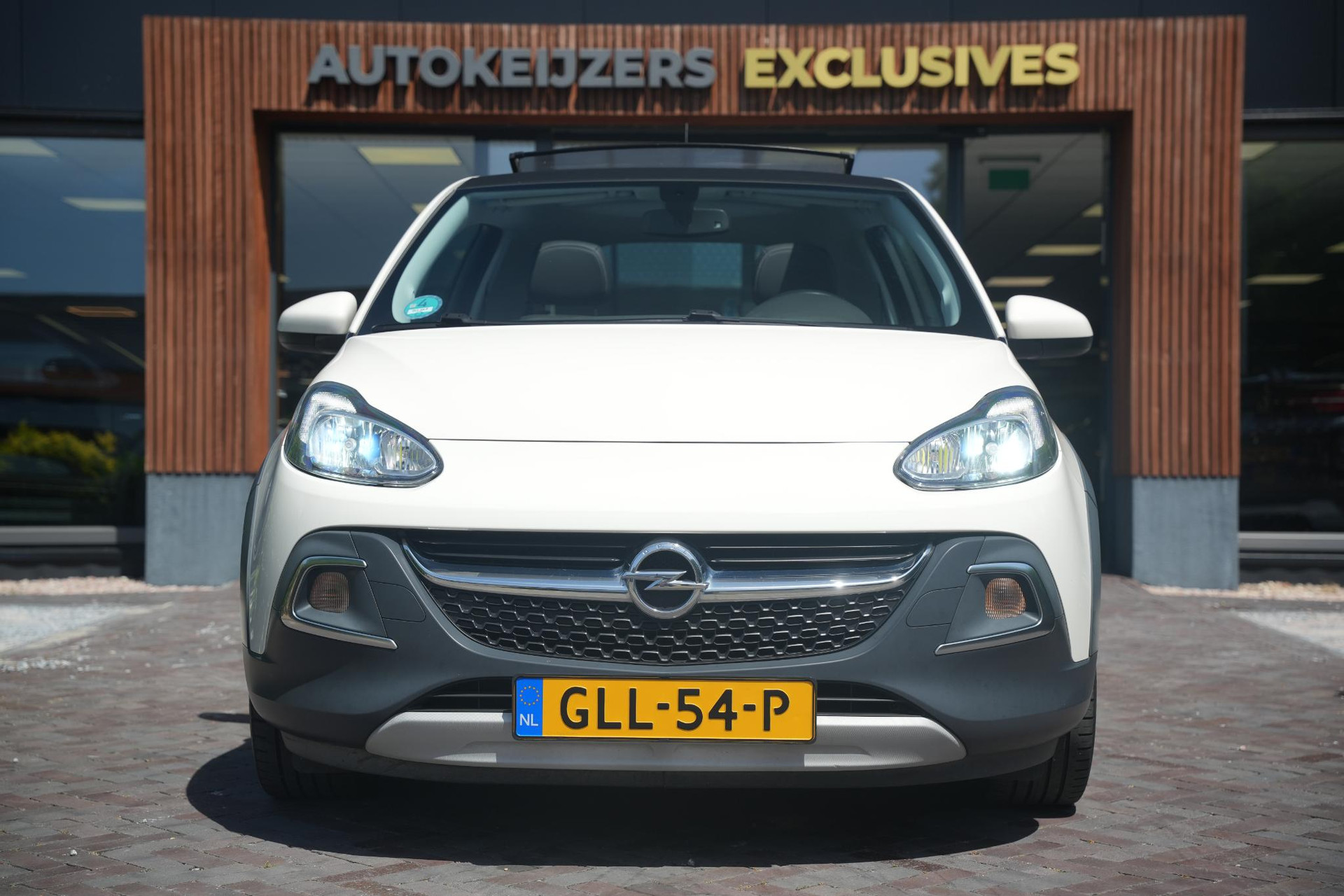 Opel ADAM 1.4 Glam Favourite 2015  3