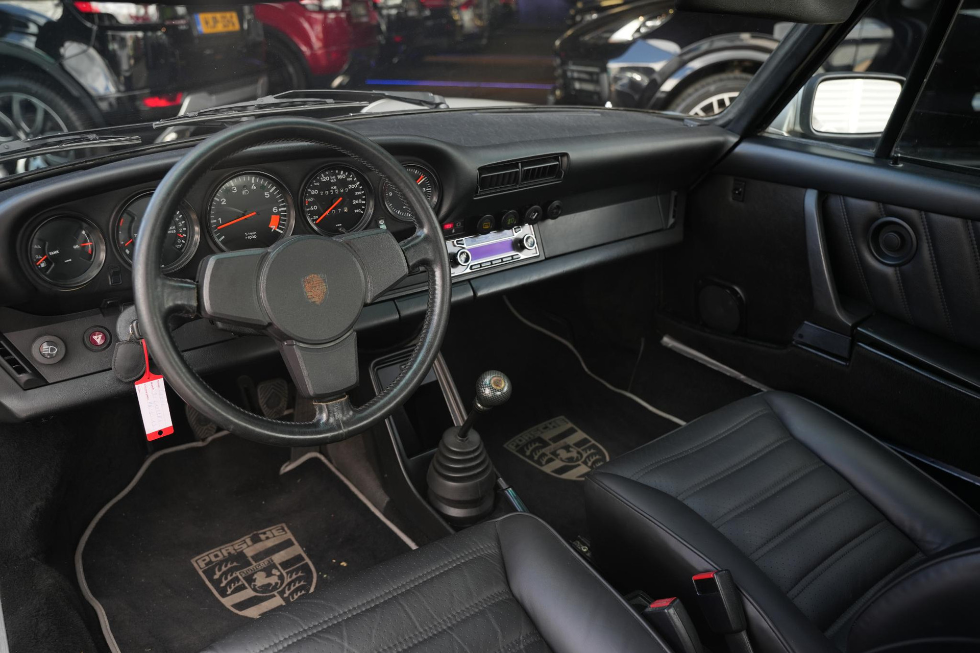 Porsche 911 3.2 Coupé 1983  35