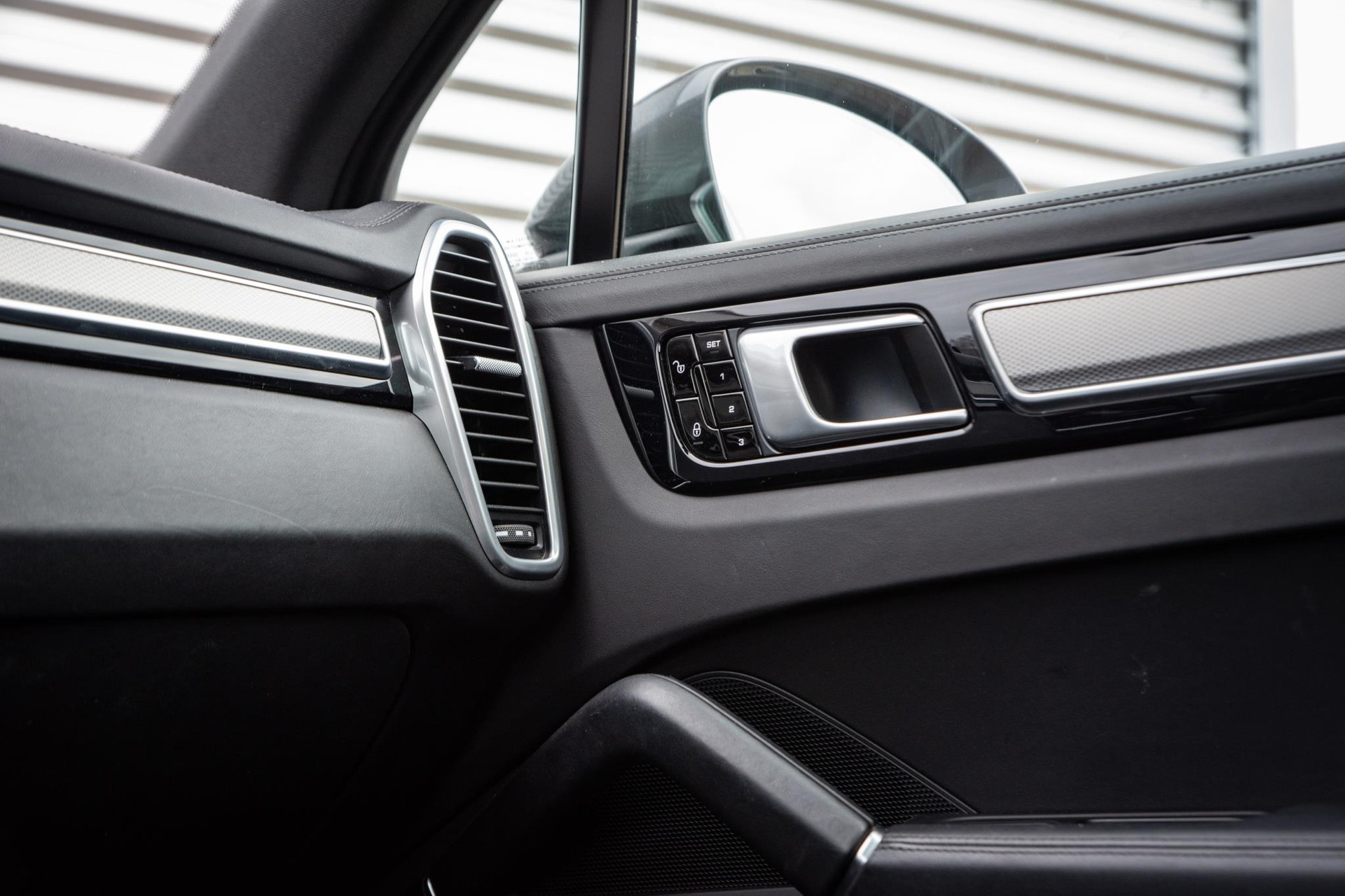 Porsche Cayenne 3.0 E-Hybrid 2018  27