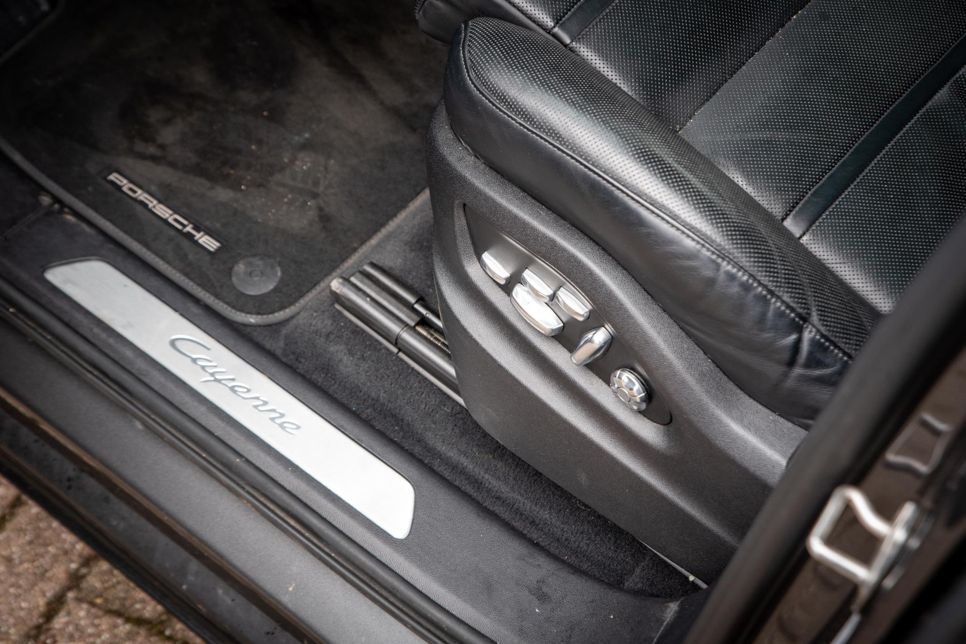 Porsche Cayenne 3.0 E-Hybrid 2018  30