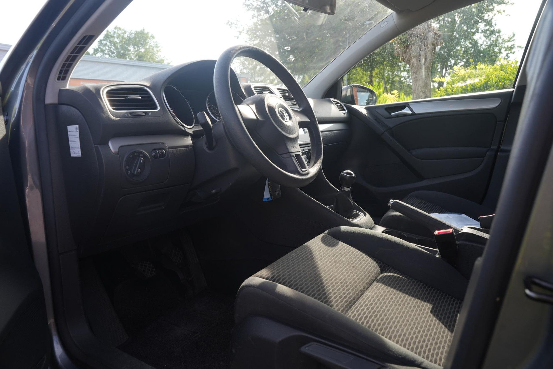 Volkswagen Golf 1.2 TSI Trendline BlueMotion 2011 United grey metallic 10