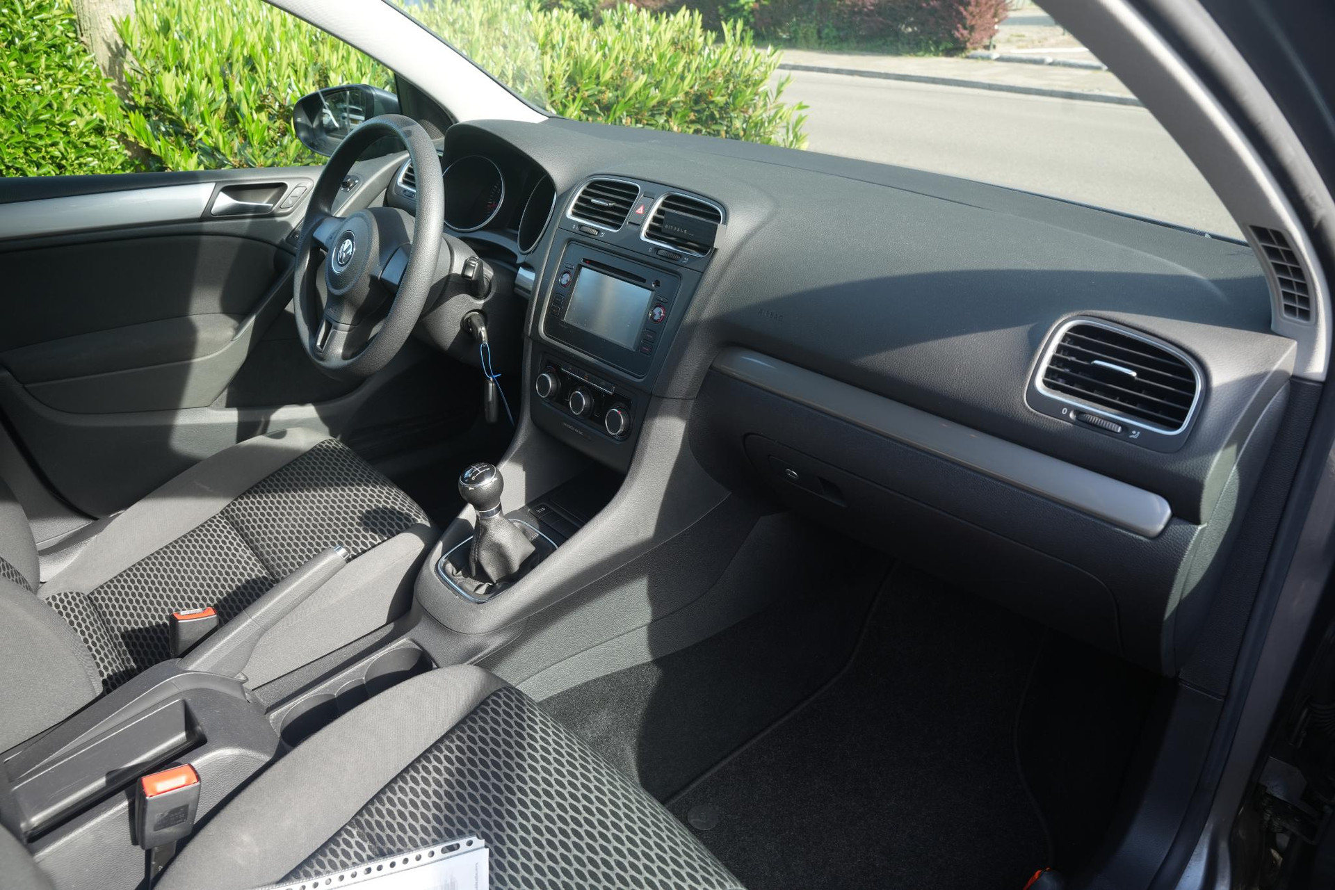Volkswagen Golf 1.2 TSI Trendline BlueMotion 2011 United grey metallic 16