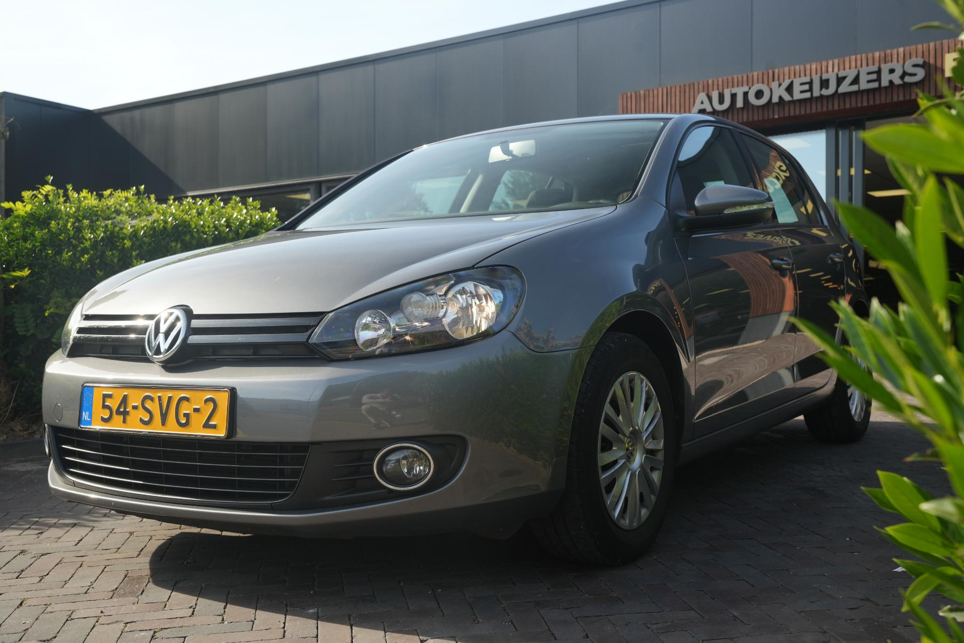 Volkswagen Golf 1.2 TSI Trendline BlueMotion 2011 United grey metallic 3