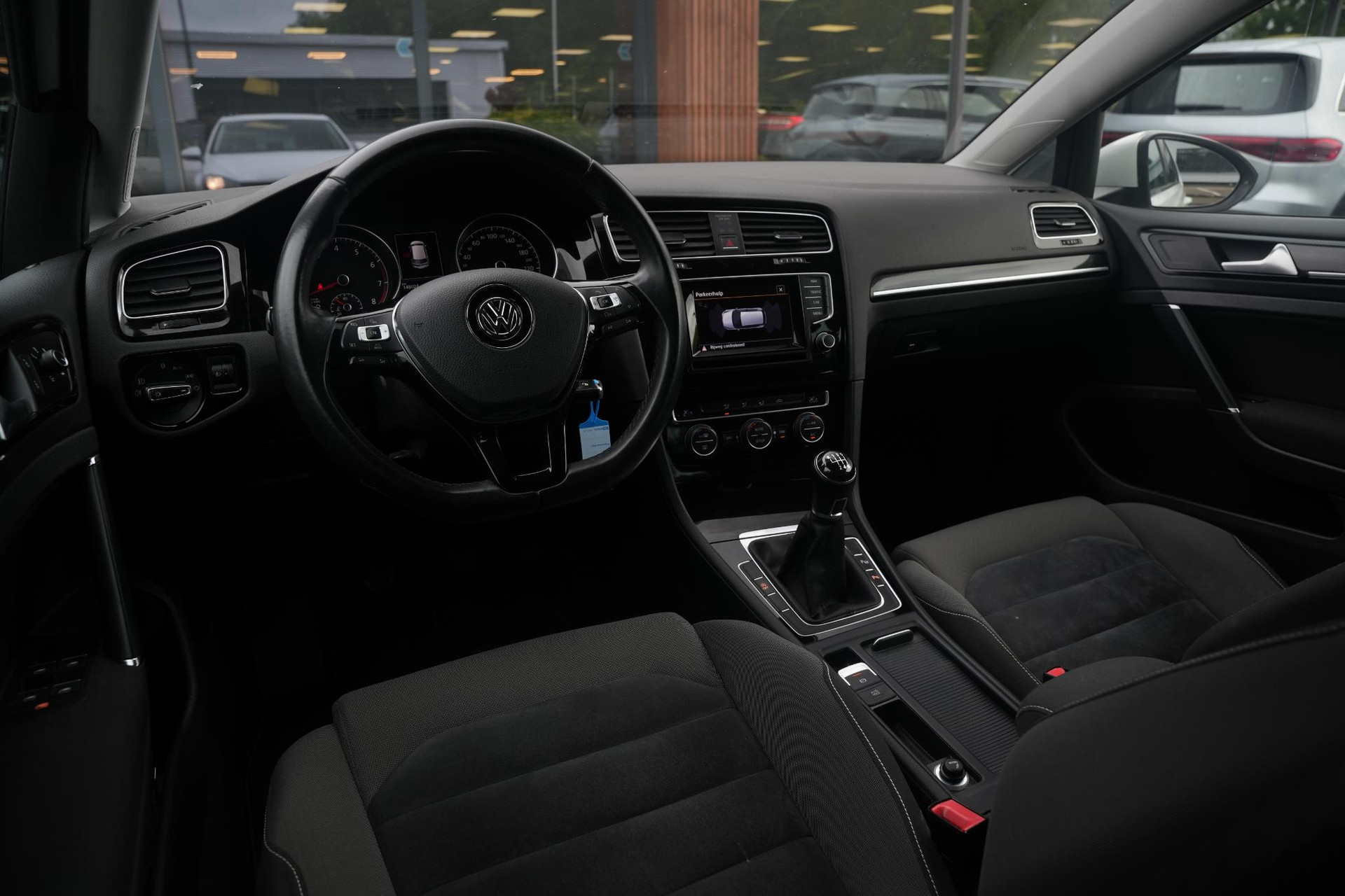 Volkswagen Golf 1.4 TSI ACT Highline 2013 Oryx white pearl 14