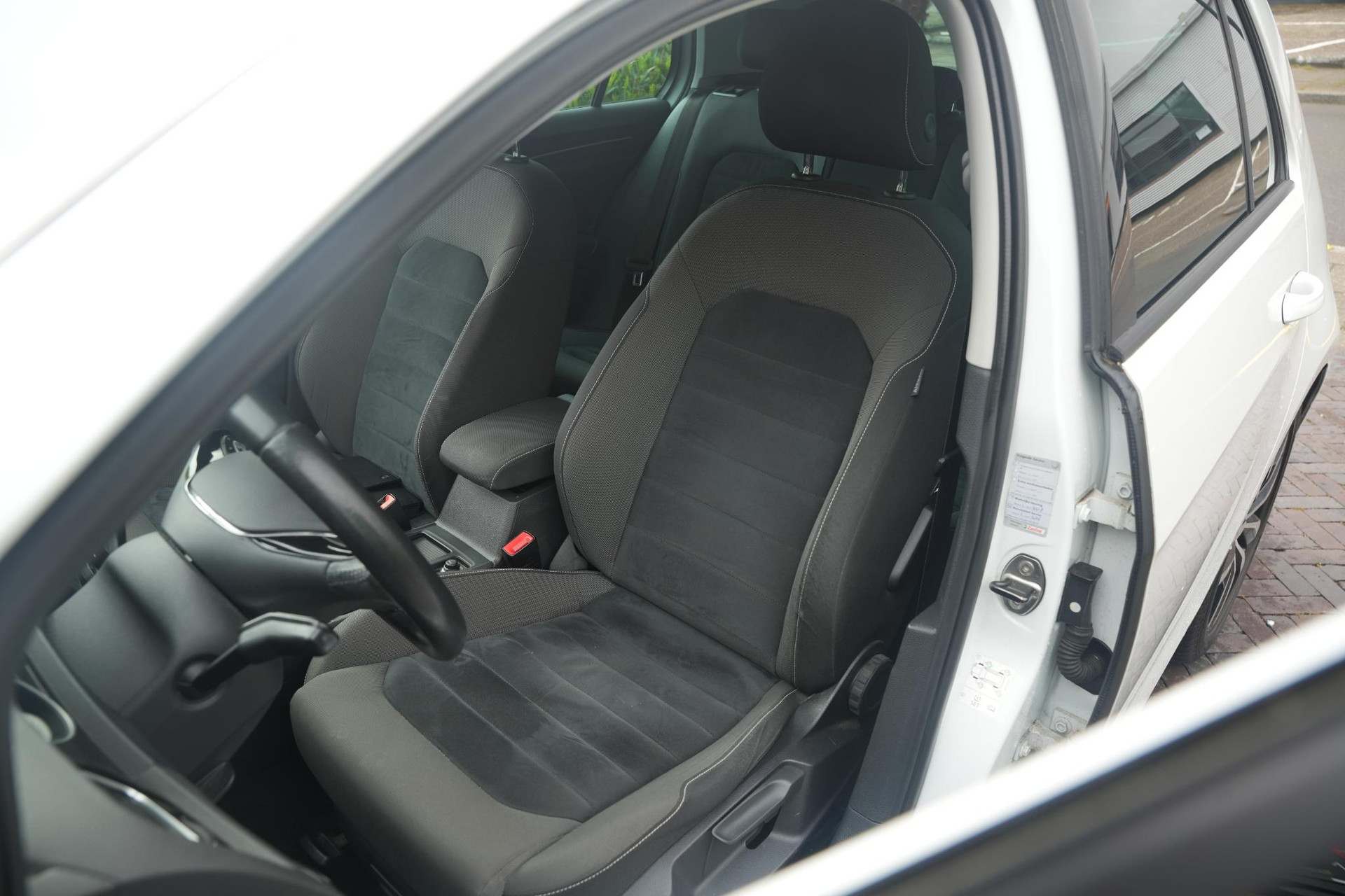 Volkswagen Golf 1.4 TSI ACT Highline 2013 Oryx white pearl 20