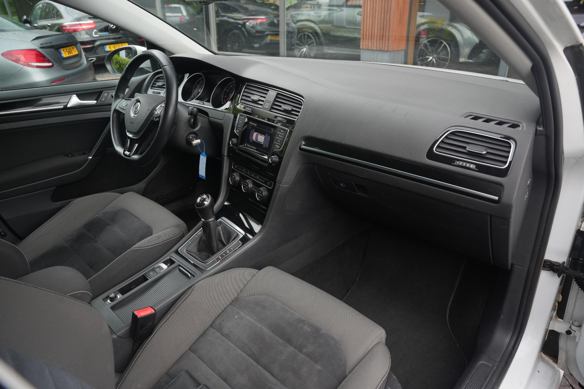 Volkswagen Golf 1.4 TSI ACT Highline 2013 Oryx white pearl 22