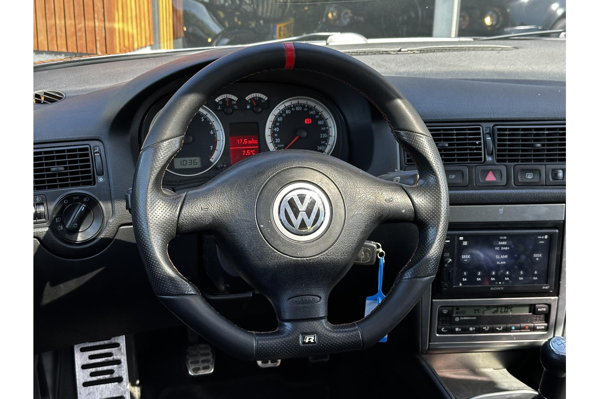 Volkswagen Golf 2.8 V6 4Motion 1999 Black magic pearl effect (Z4) 12