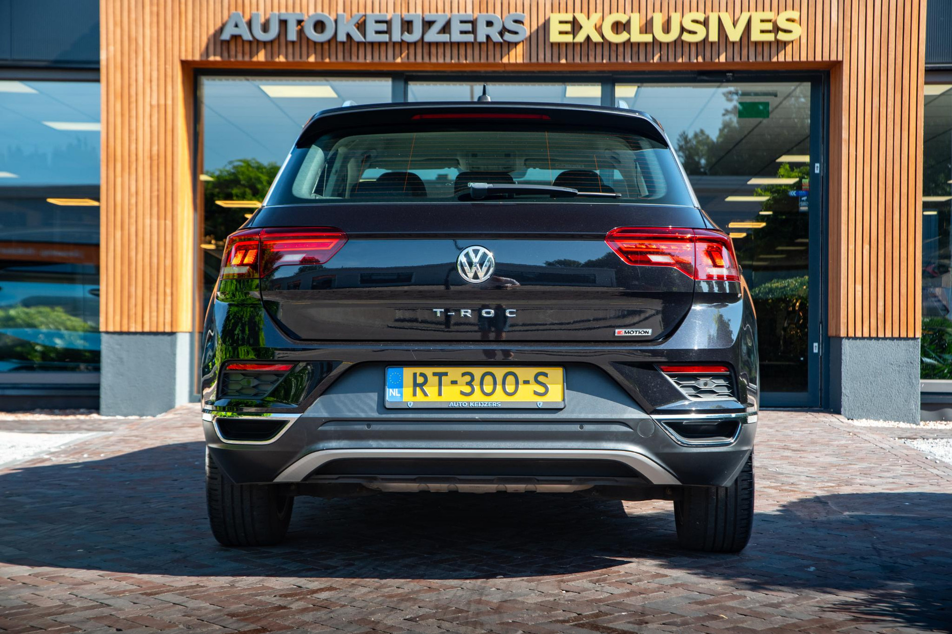 Volkswagen T-Roc 2.0 TSI 4Motion Sport 2018 Deep black pearl 6