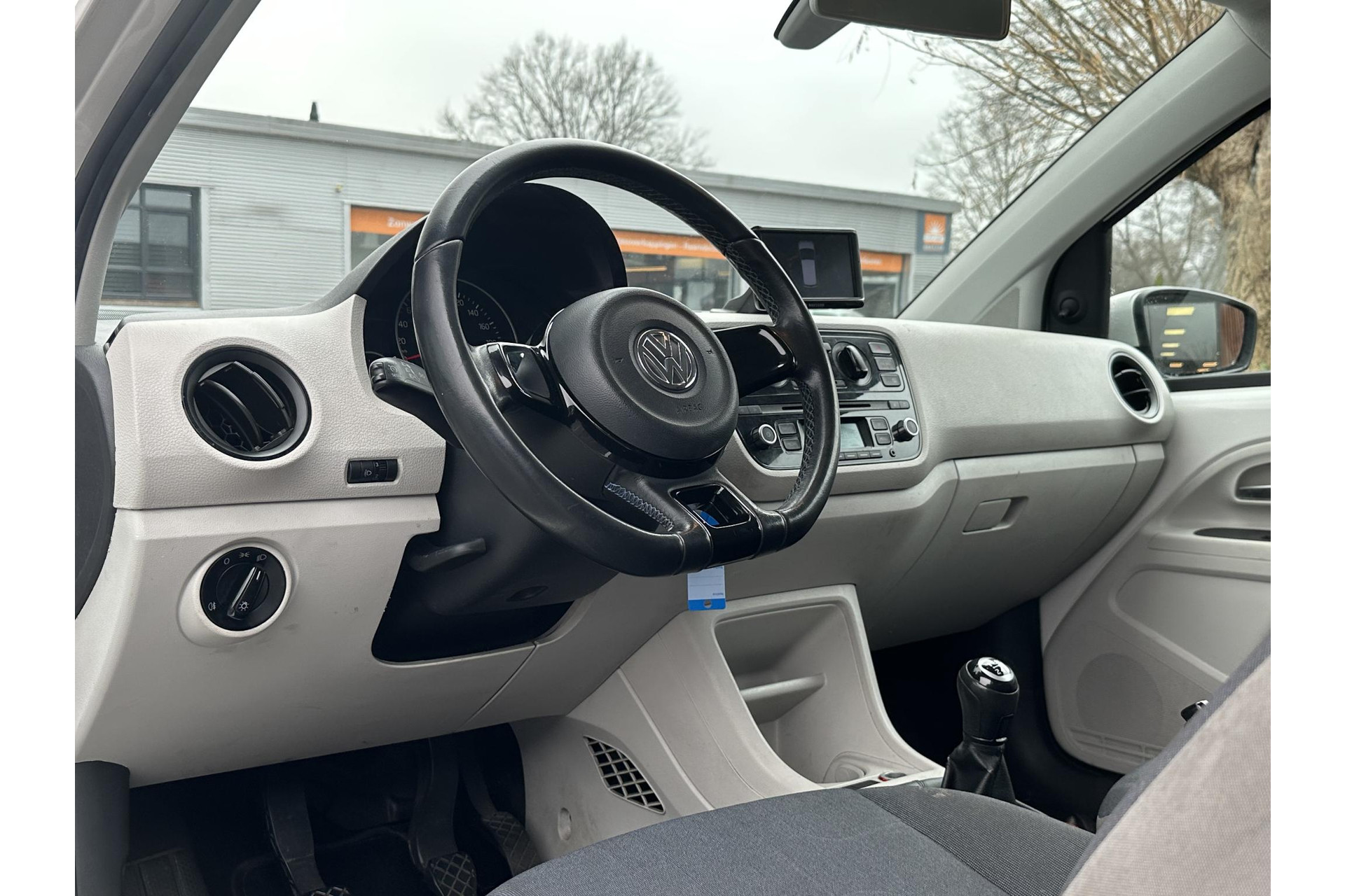 Volkswagen up! 1.0 move up! 2012 Candy white 10
