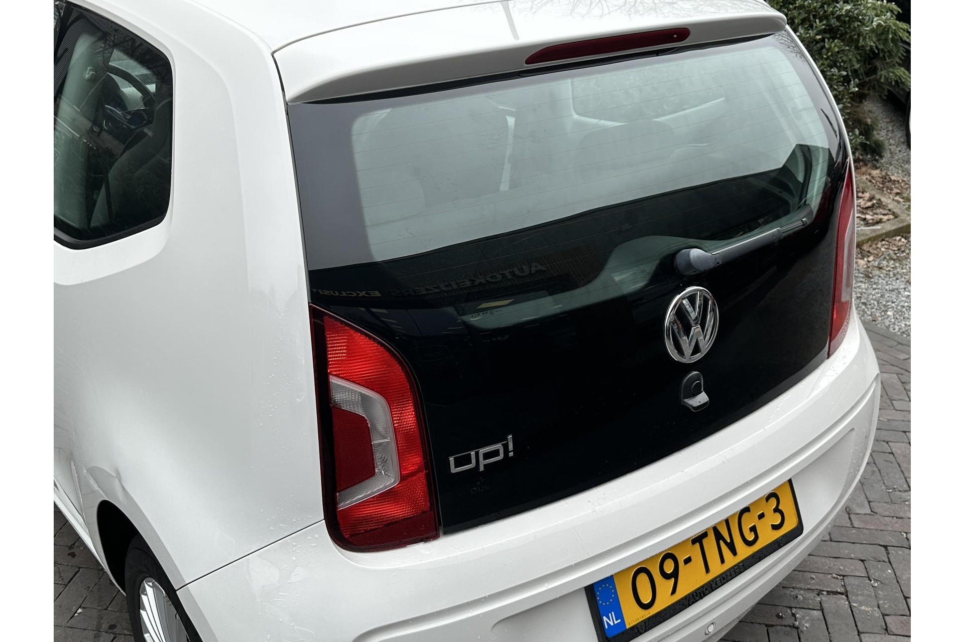 Volkswagen up! 1.0 move up! 2012 Candy white 5