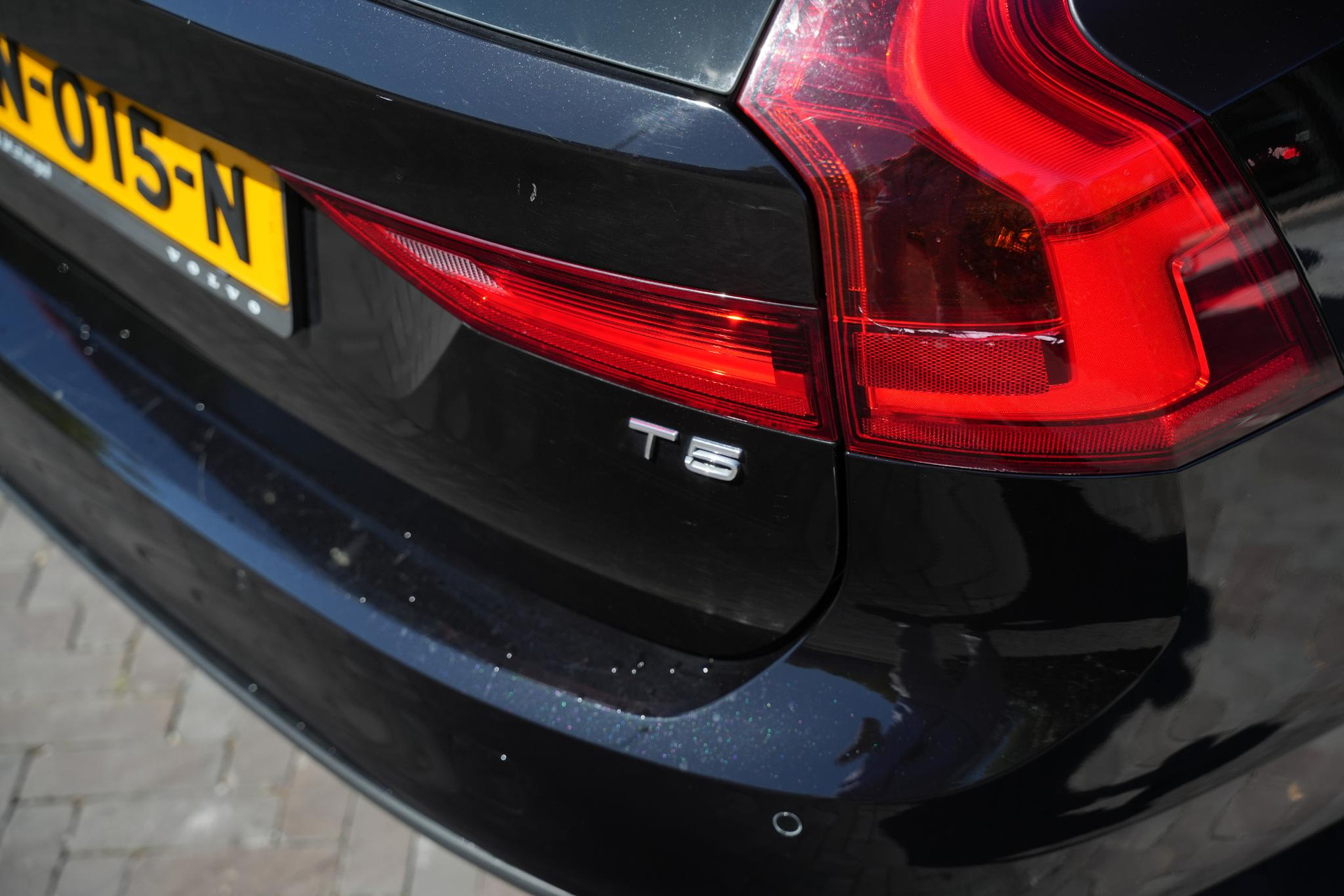 Volvo V90 2.0 T5 90th Anniversary Edition 2018 717 onyx black metallic 12