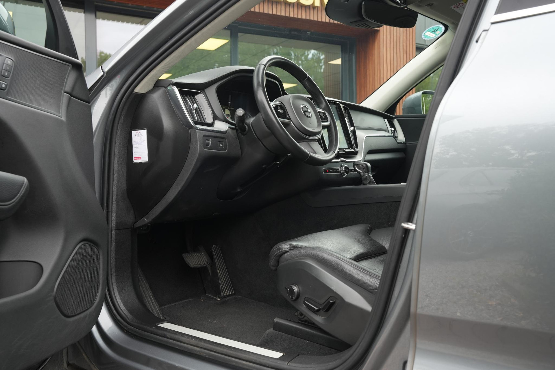 Volvo XC60 2.0 D4 Inscription 2019 OSMIUM GREY (714) 15