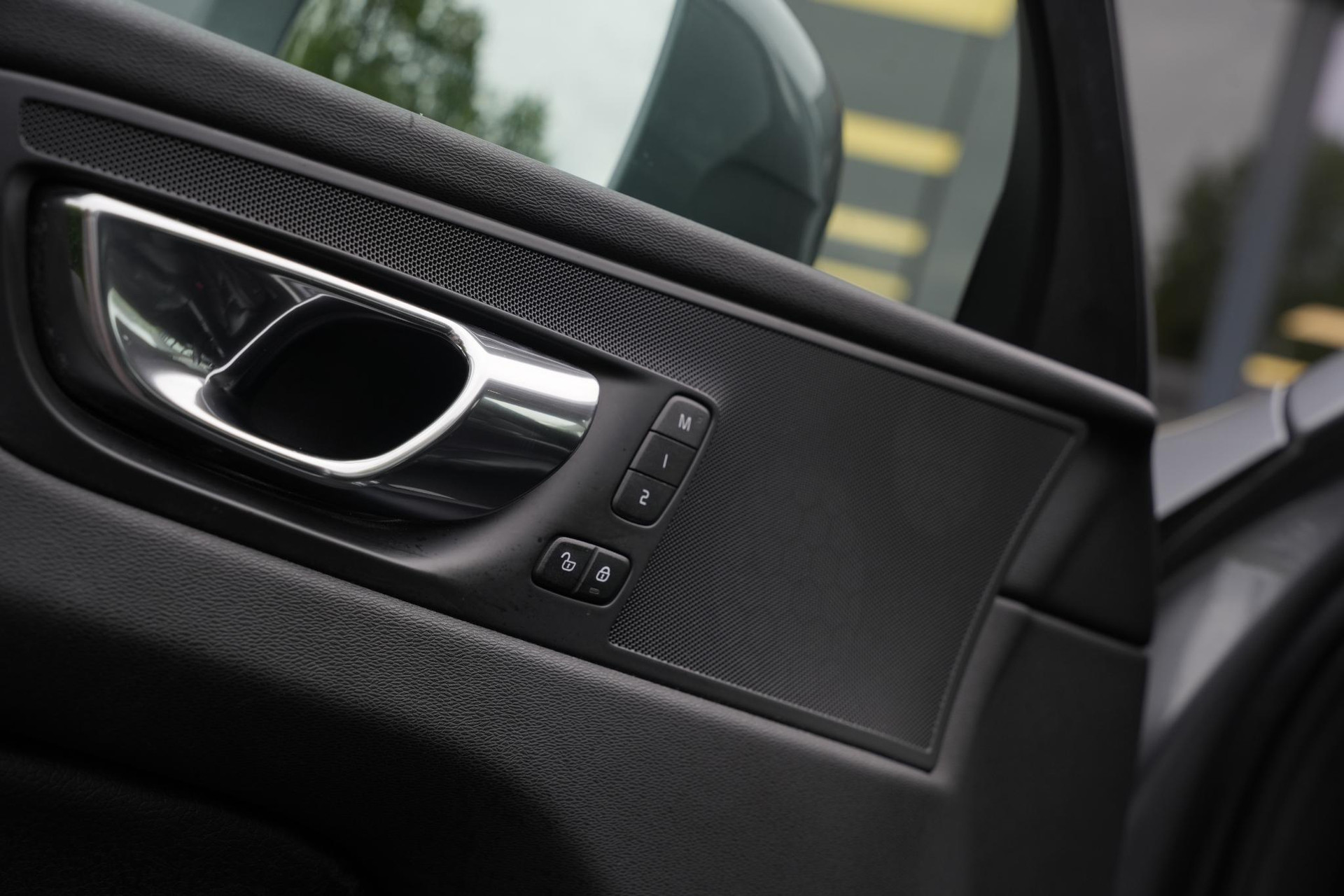 Volvo XC60 2.0 D4 Inscription 2019 OSMIUM GREY (714) 16
