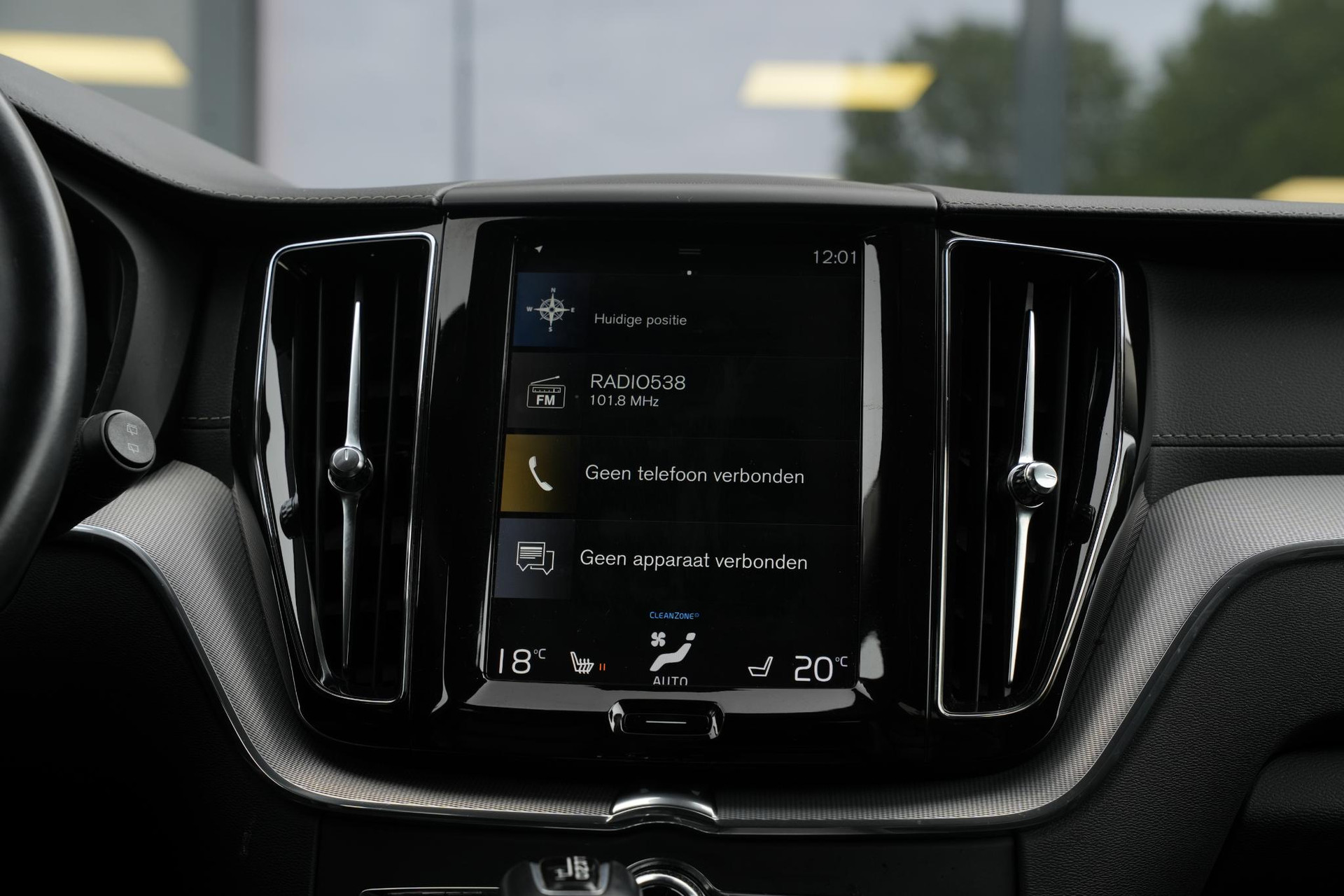 Volvo XC60 2.0 D4 Inscription 2019 OSMIUM GREY (714) 19