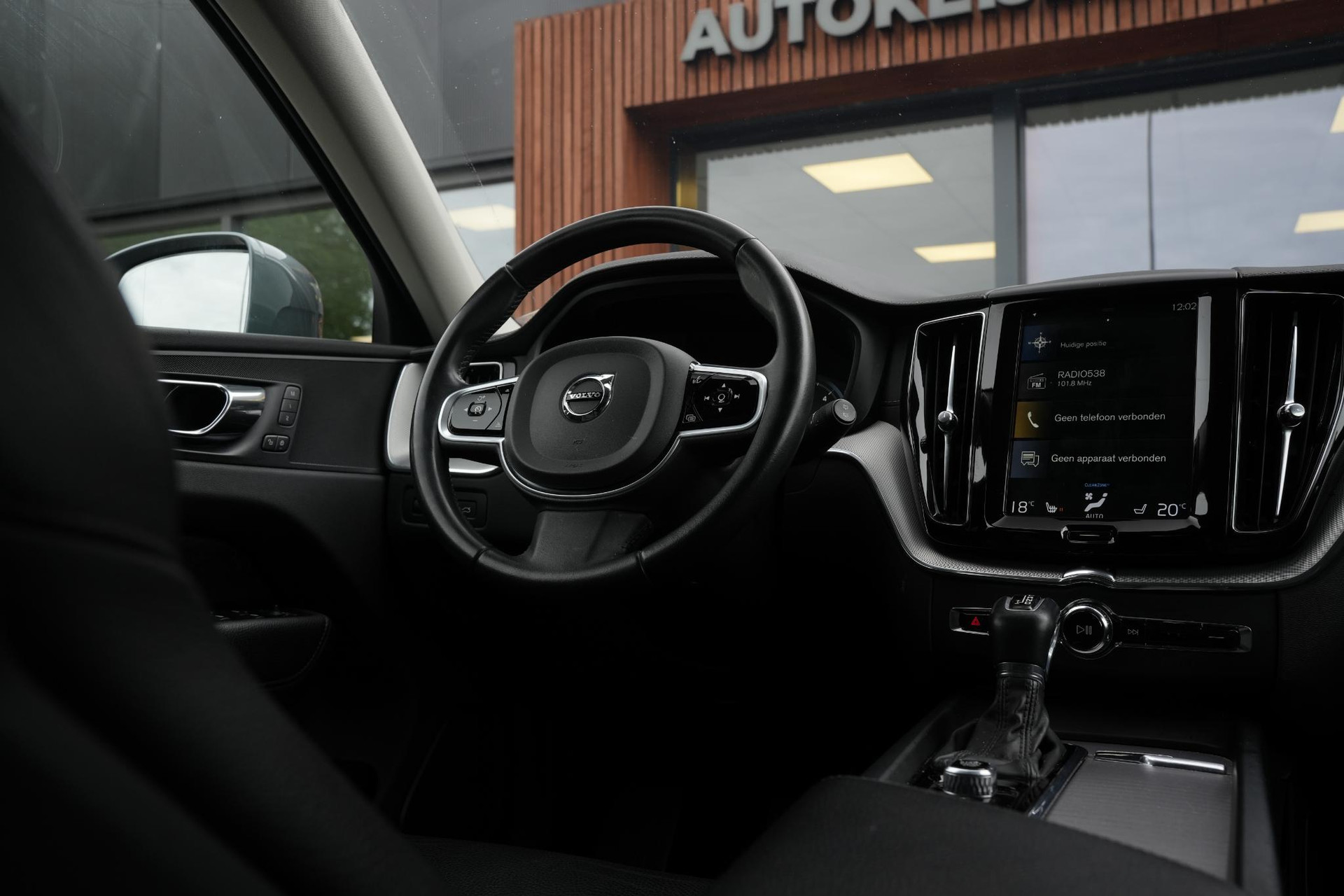 Volvo XC60 2.0 D4 Inscription 2019 OSMIUM GREY (714) 21