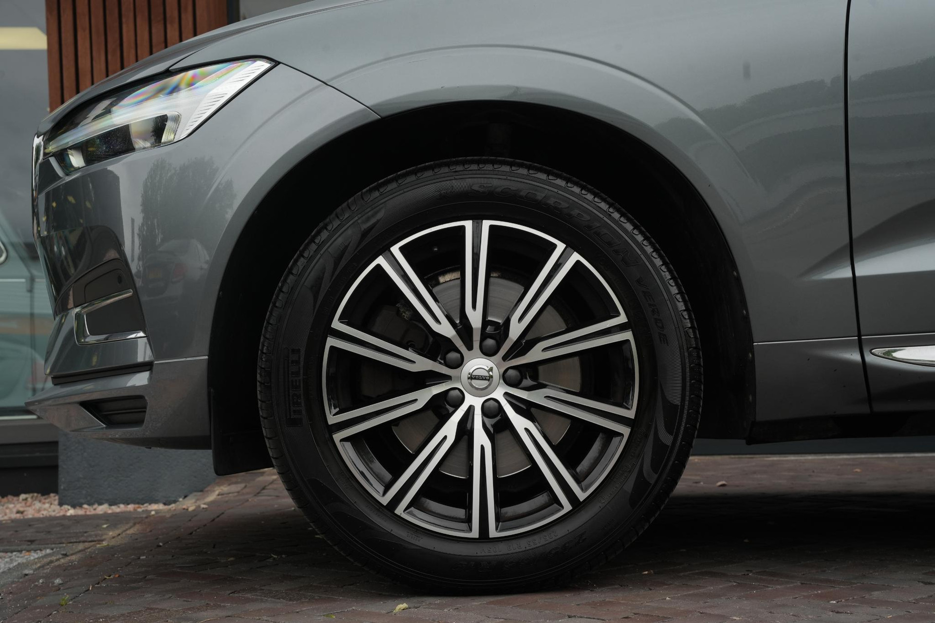 Volvo XC60 2.0 D4 Inscription 2019 OSMIUM GREY (714) 7