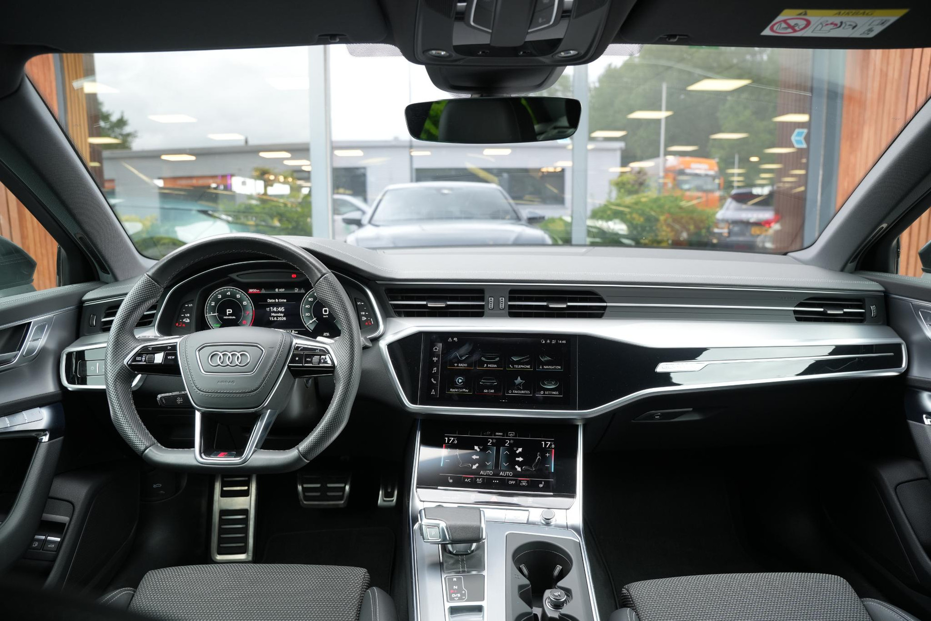 Audi A6 Limousine 50 TFSI e quattro S edition 2023 Daytonagrijs pareleffect 2