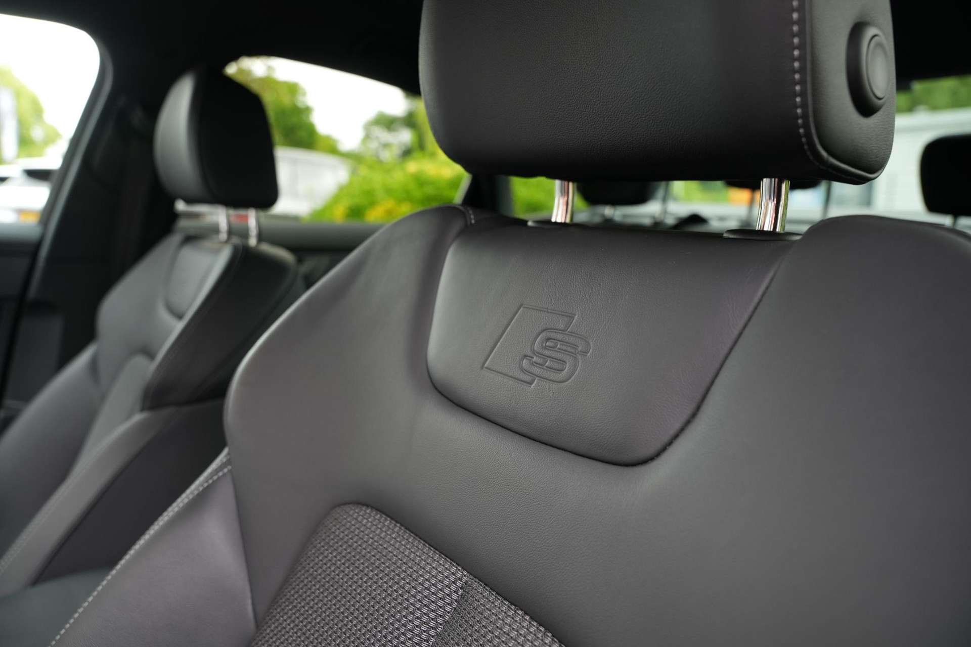 Audi A6 Limousine 50 TFSI e quattro S edition 2023 Daytonagrijs pareleffect 22