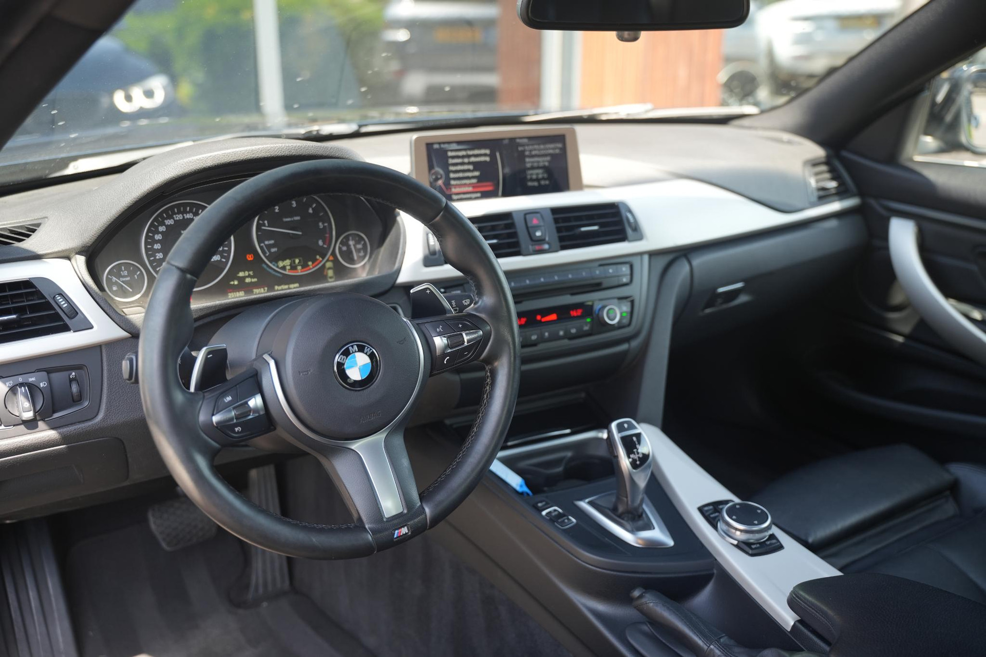 BMW 4 Serie Coupé 420d Executive 2016 Midnight blue metallic 2