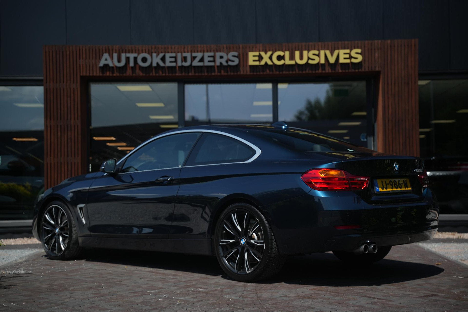 BMW 4 Serie Coupé 420d Executive 2016 Midnight blue metallic 7