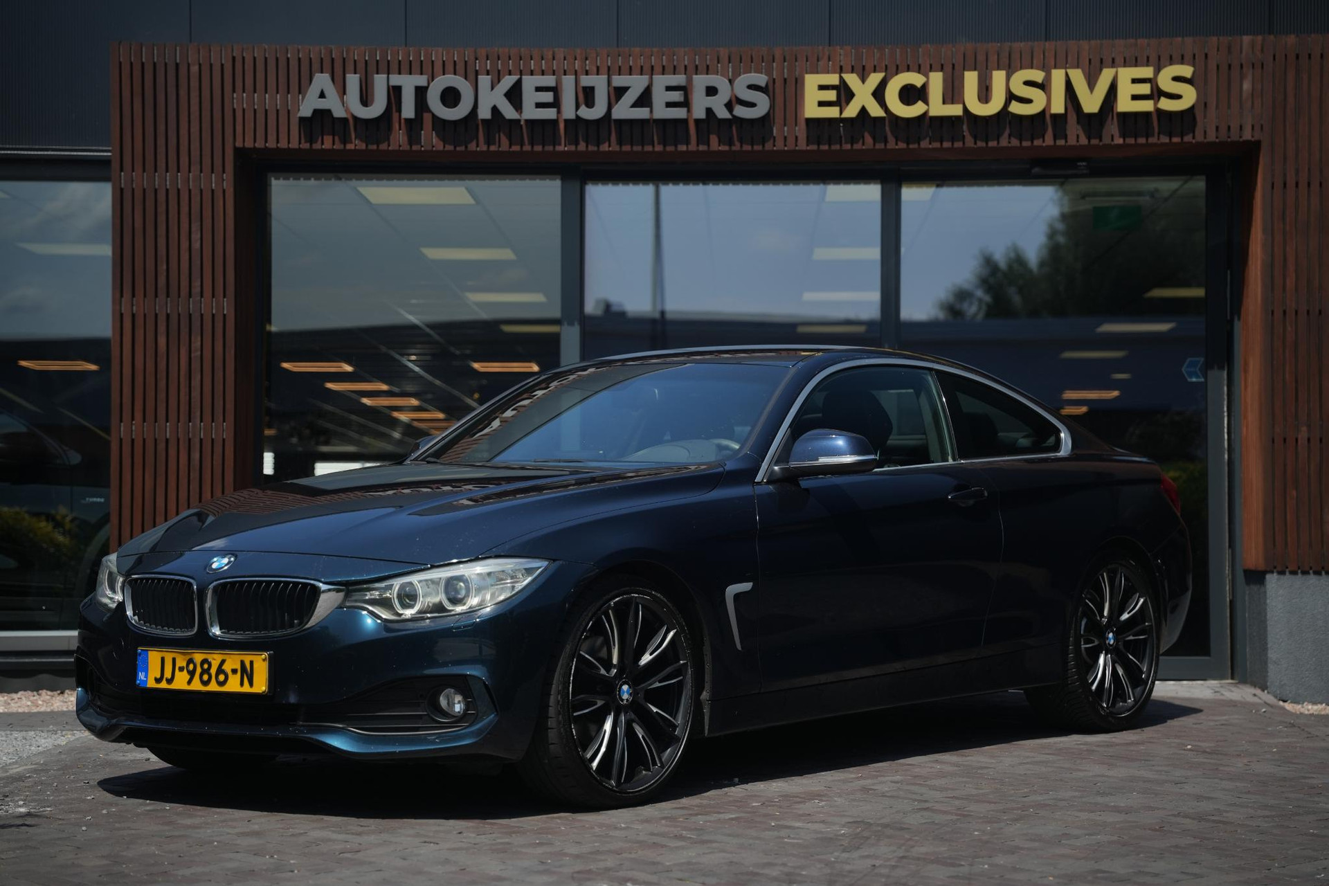 BMW 4 Serie Coupé 420d Executive 2016 Midnight blue metallic 9