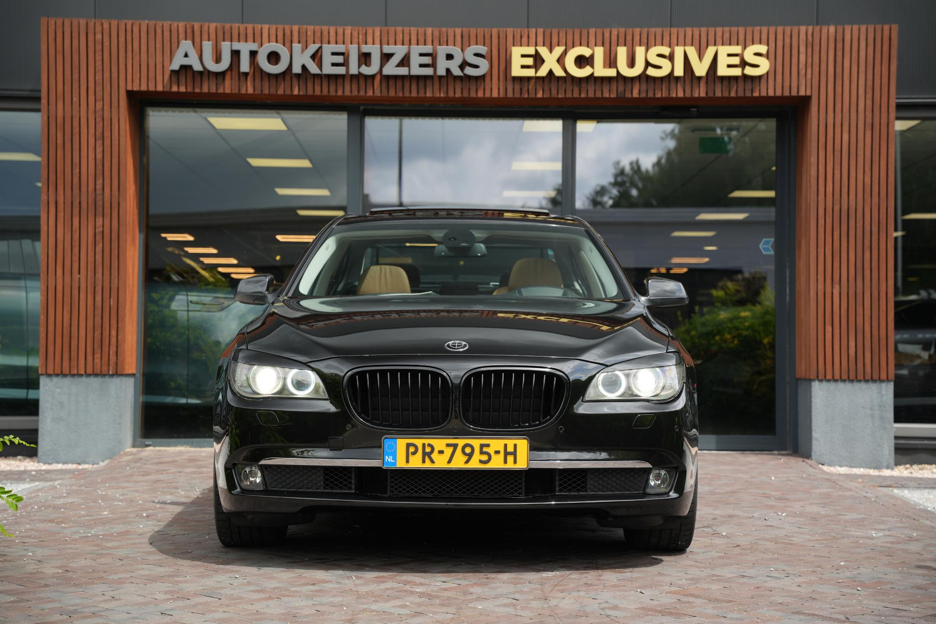 BMW 7 Serie 730d High Executive 2009 BLACK SAPPHIRE METALLIC (475) 3