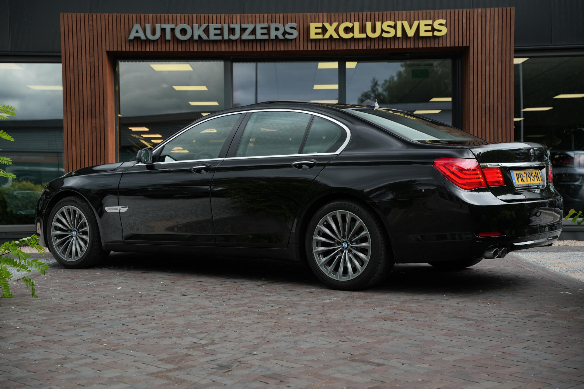 BMW 7 Serie 730d High Executive 2009 BLACK SAPPHIRE METALLIC (475) 9