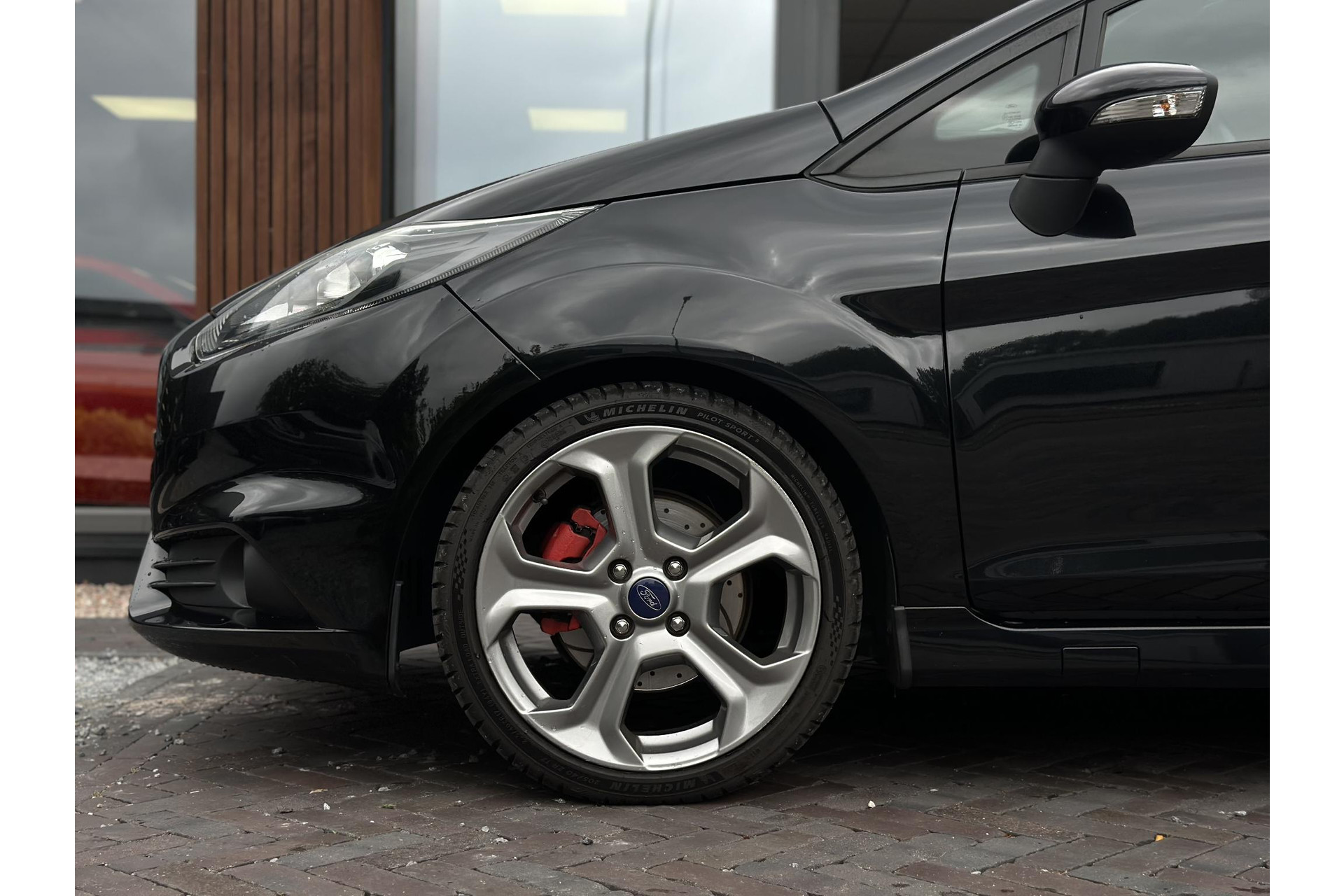 Ford Fiesta 1.6 ST2 2014 Panther Black C/c Med Solid (Pnjab) 12