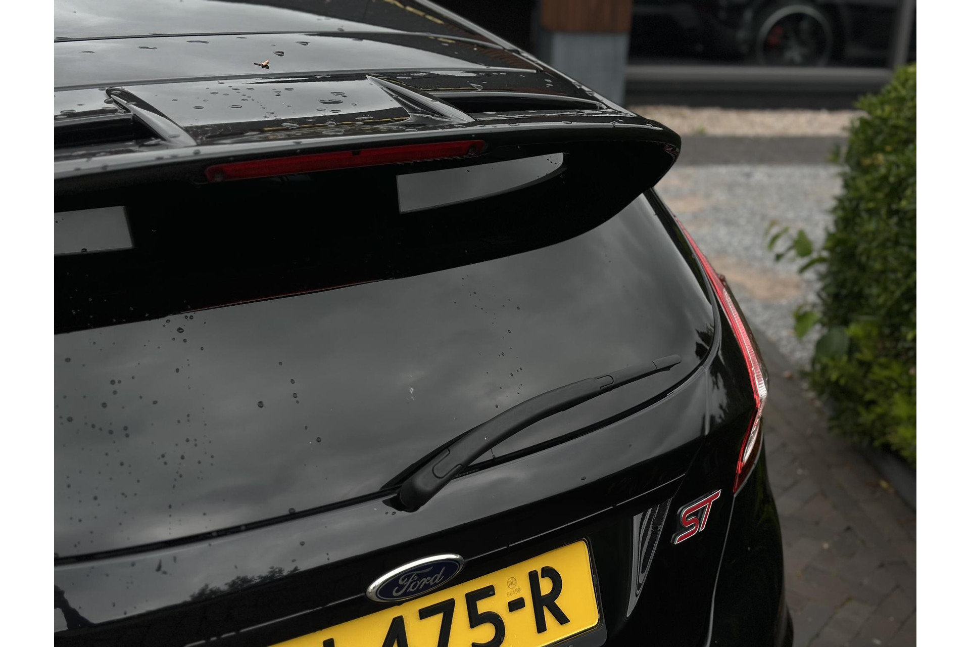 Ford Fiesta 1.6 ST2 2014 Panther Black C/c Med Solid (Pnjab) 14