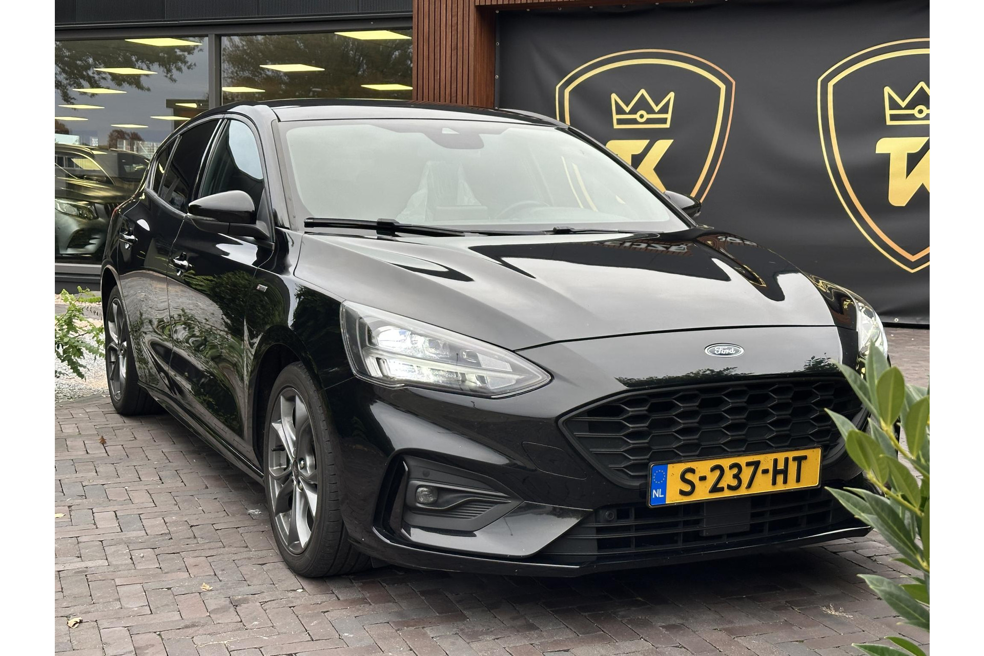 Ford Focus 1.5 EcoBoost ST Line Business 2018 Absolute Black (Pnzat) 6