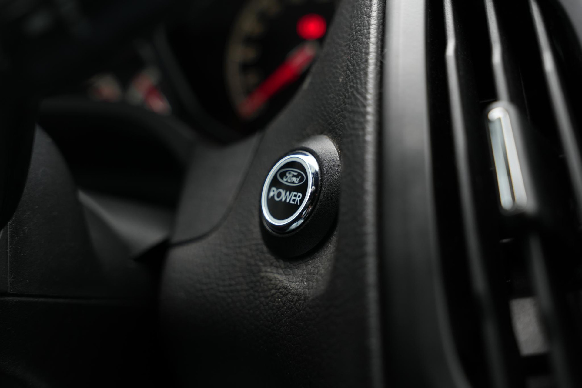 Ford Focus 2.0 EcoBoost ST-2 2012  23