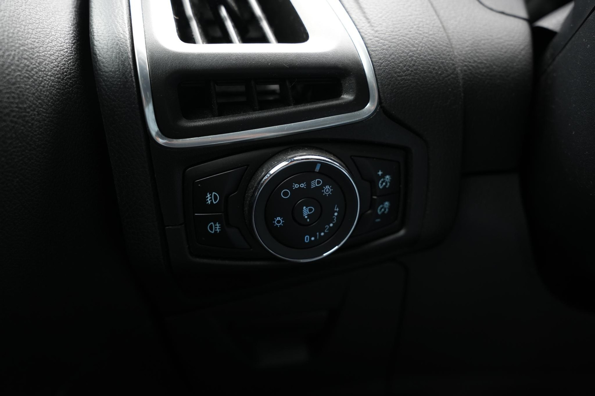 Ford Focus 2.0 EcoBoost ST-2 2012  29