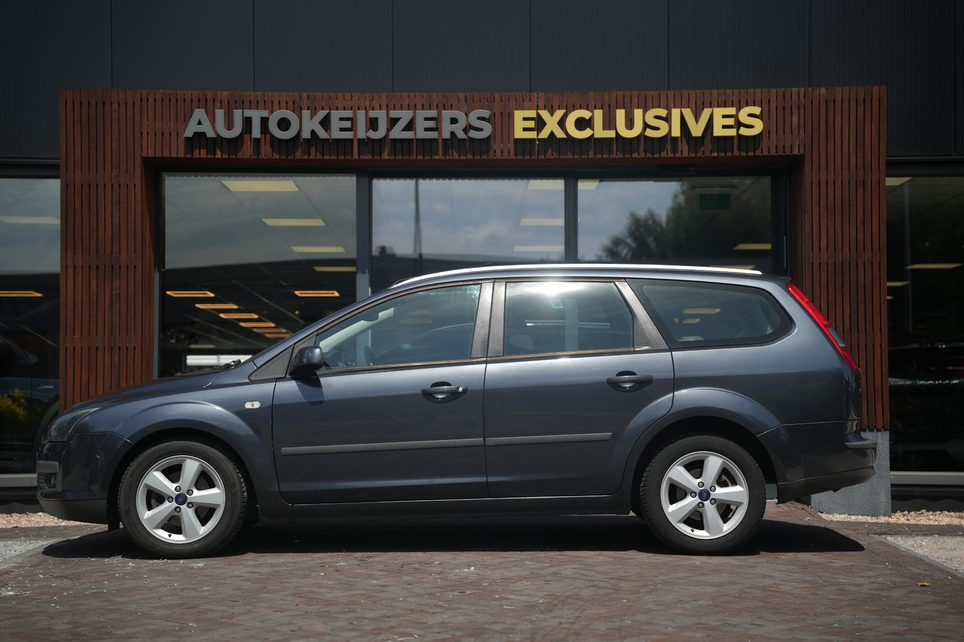 Ford FOCUS Wagon 1.6-16V Futura 2007  5