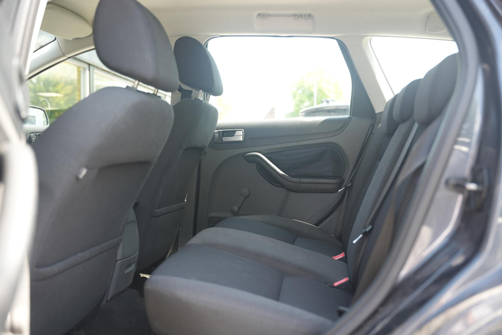 Ford FOCUS Wagon 1.6-16V Futura 2007  8