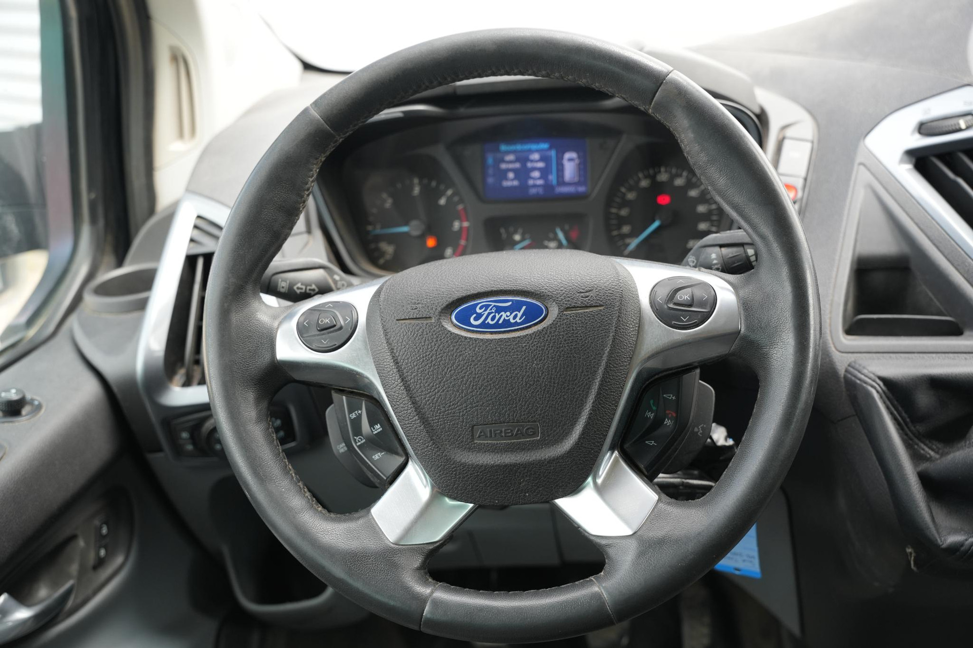 Ford Transit Custom 290 2.2 TDCI L2H1 Limited DC 2013  10