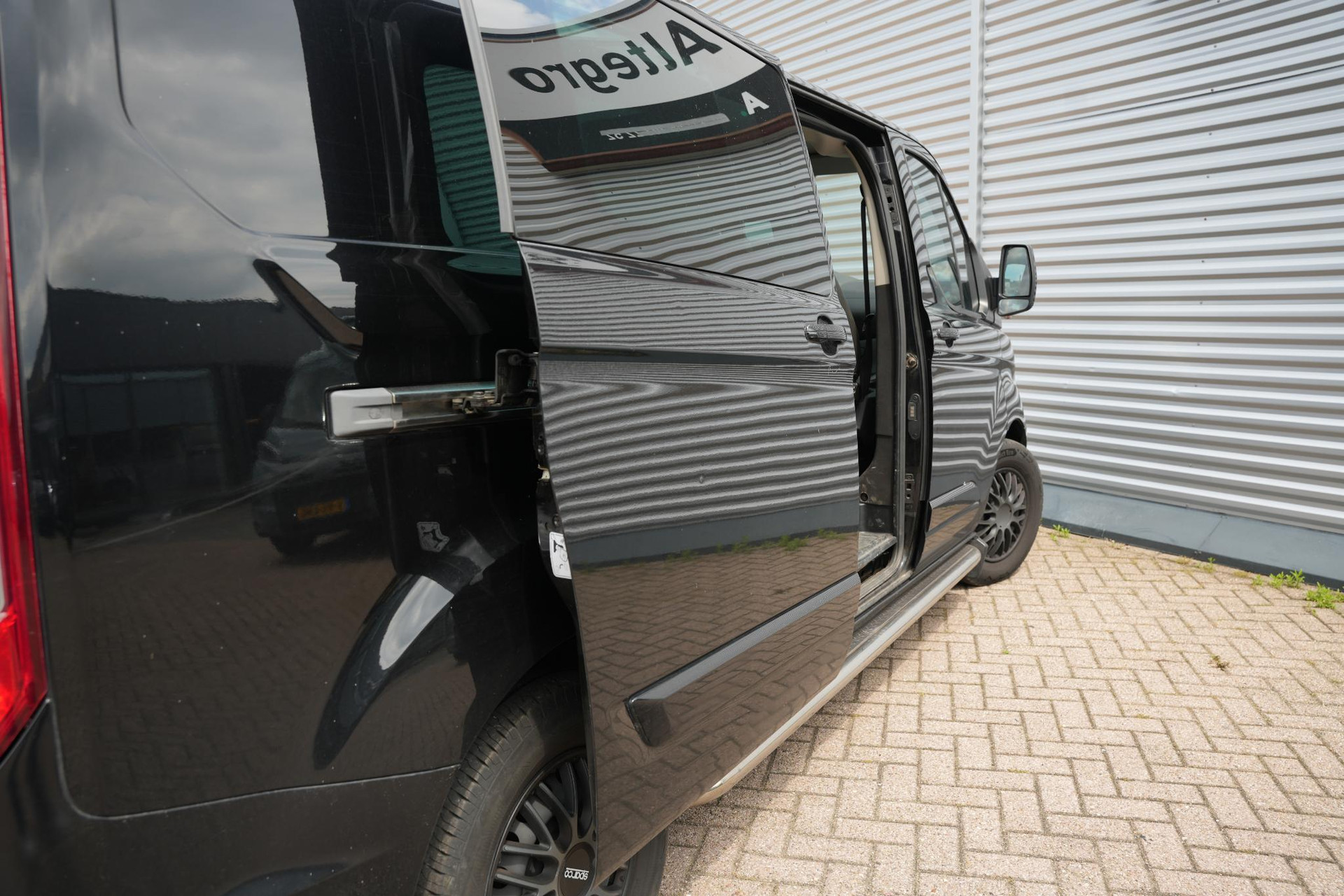 Ford Transit Custom 290 2.2 TDCI L2H1 Limited DC 2013  8