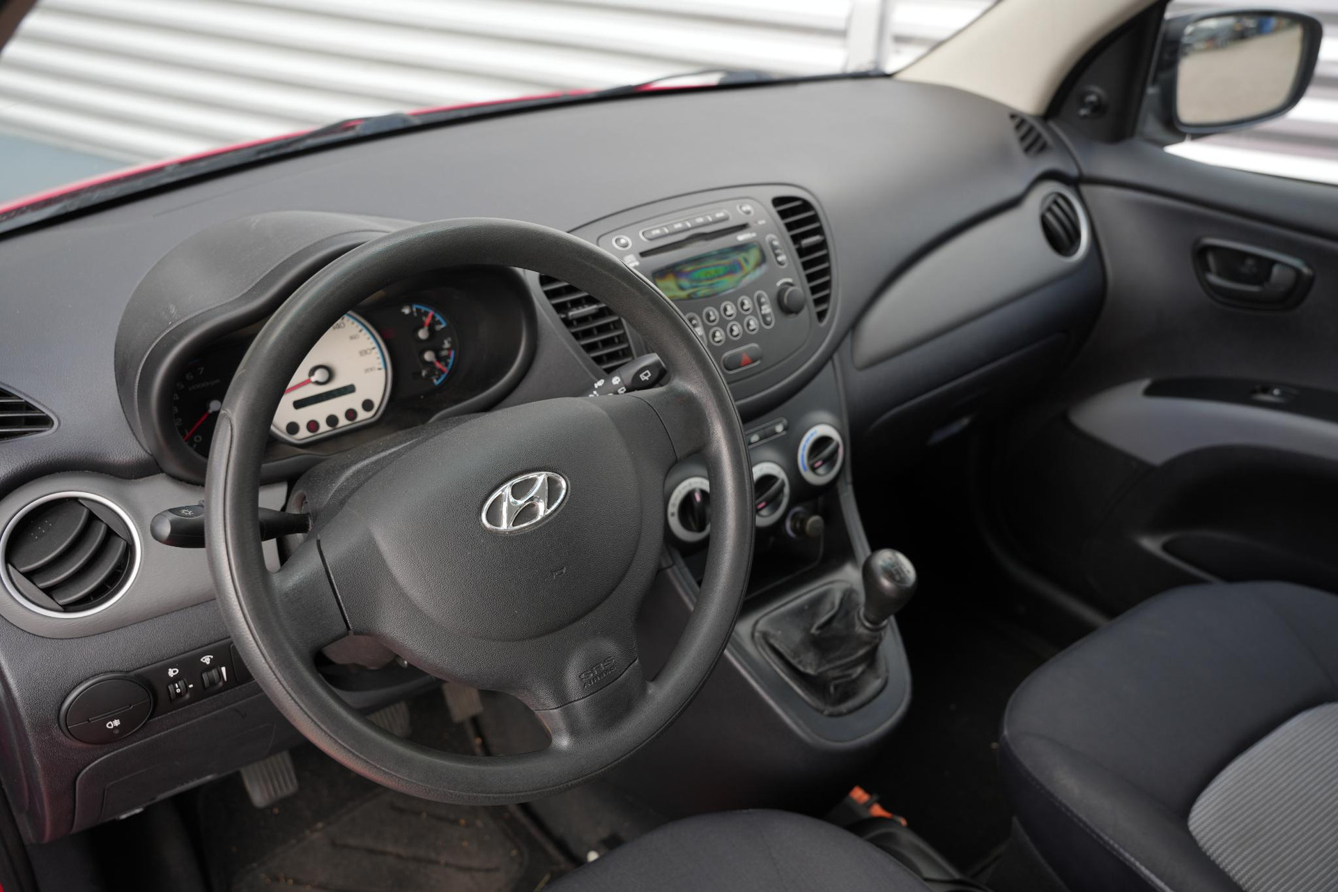 Hyundai i10 1.1 Active 2008 Electric Red (H4) 2